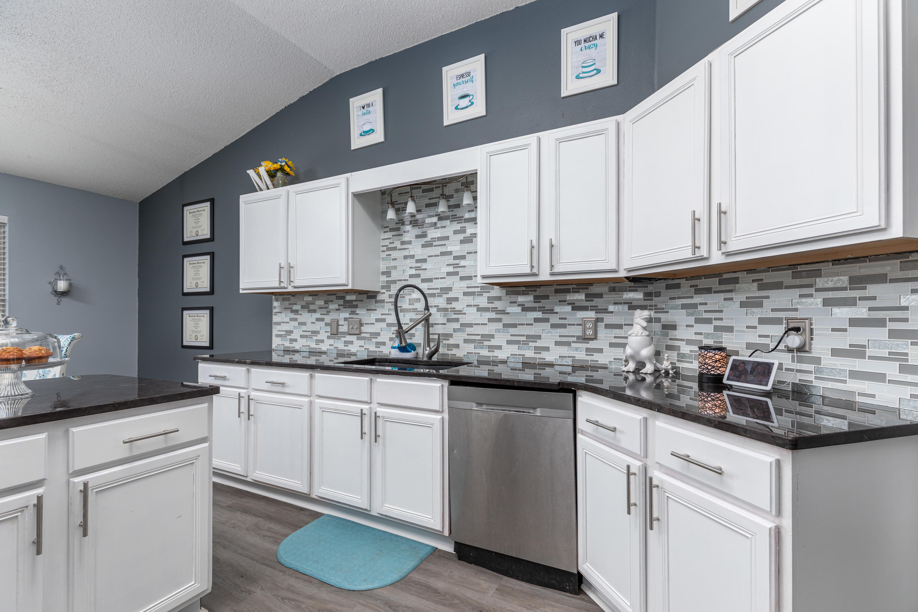 HOLLEY BY THE SEA - Residential