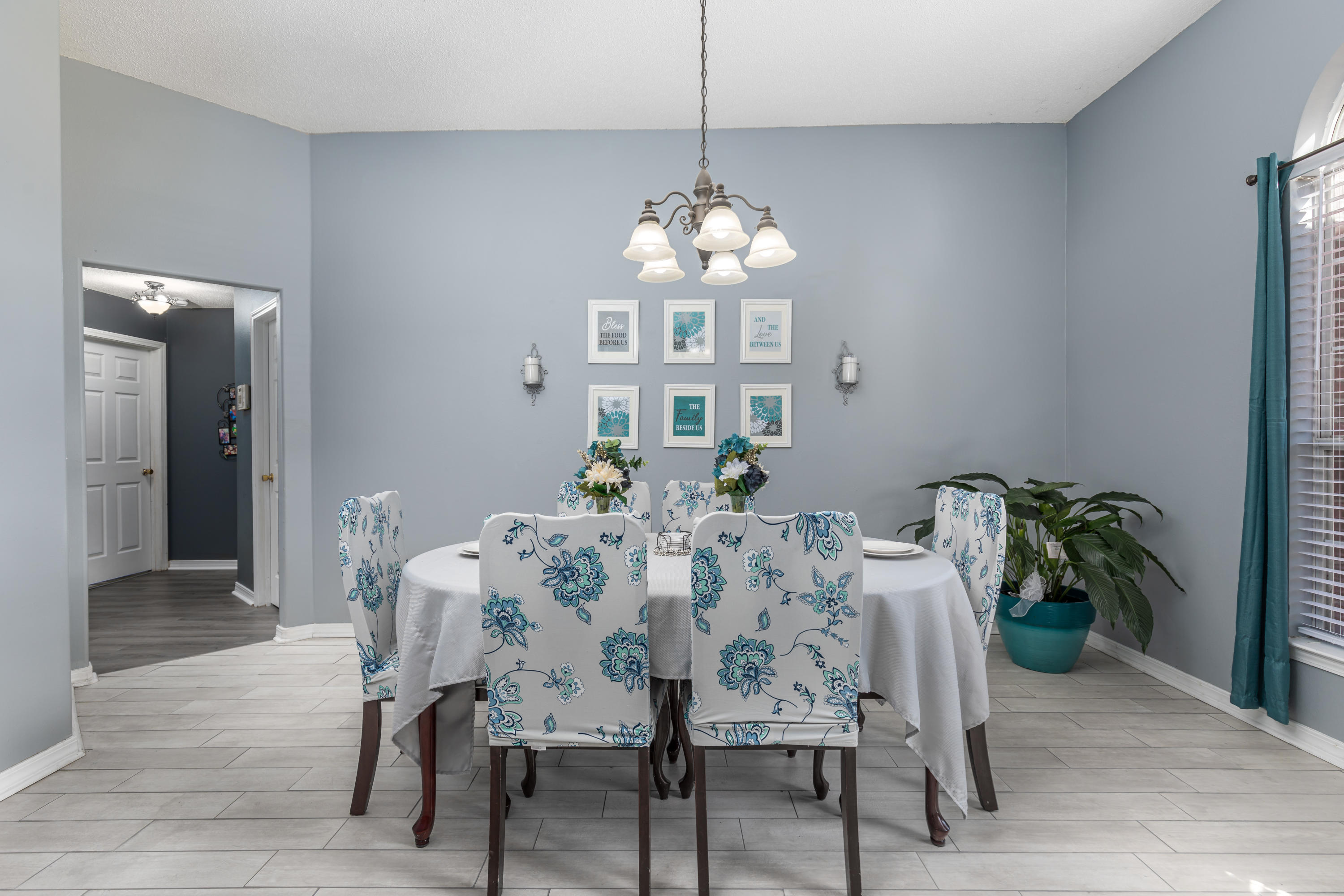 HOLLEY BY THE SEA - Residential