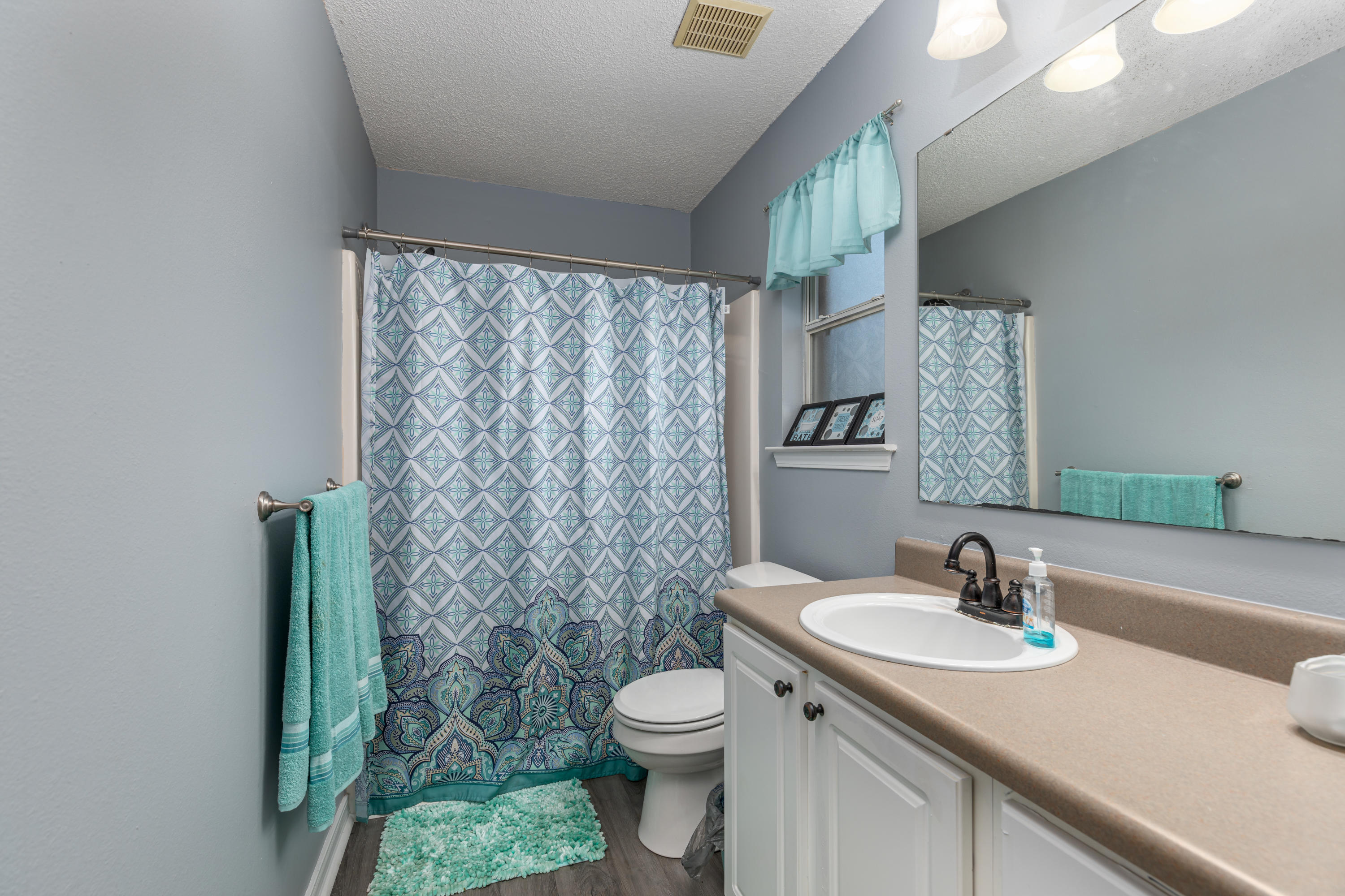 HOLLEY BY THE SEA - Residential