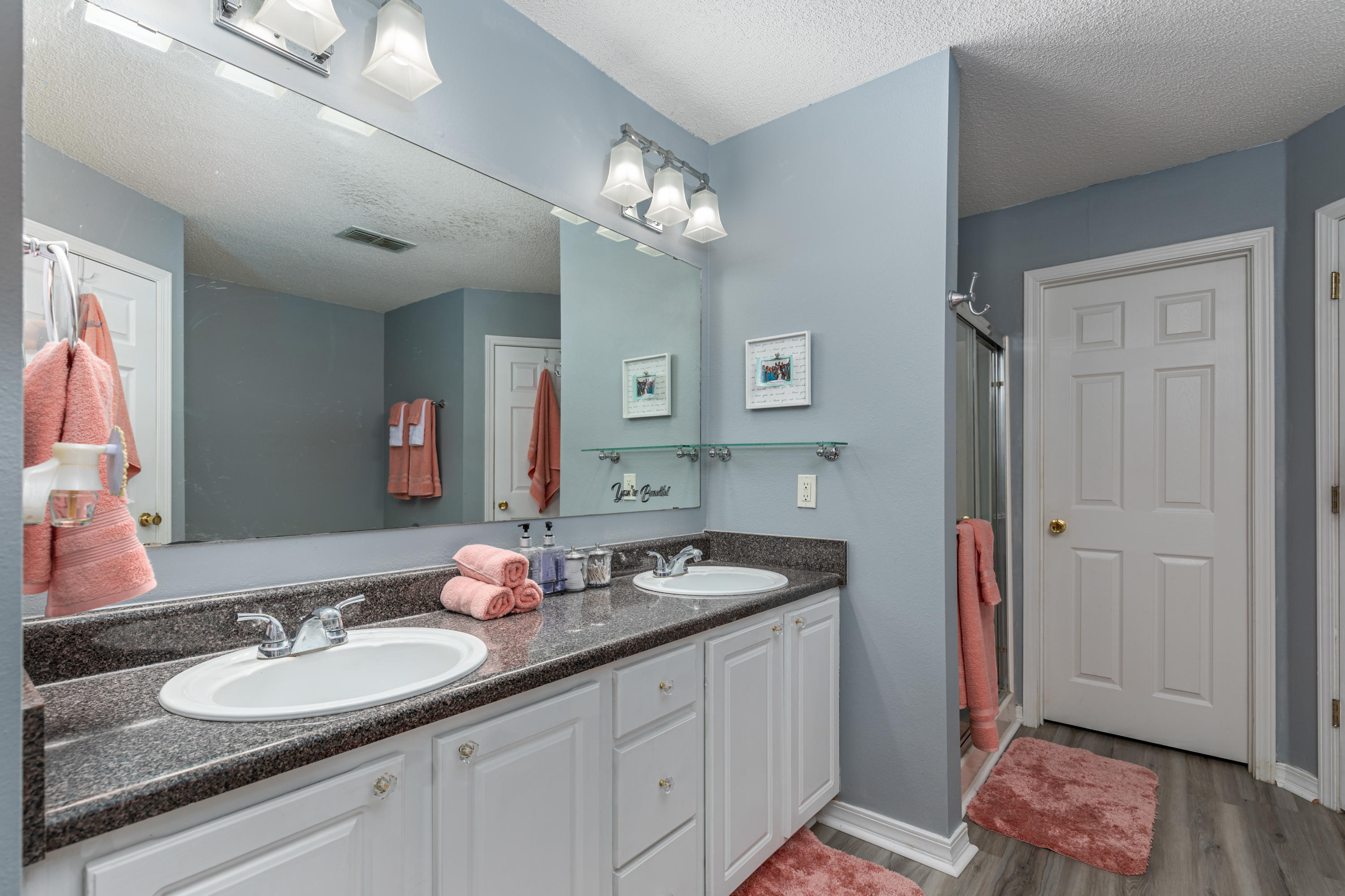 HOLLEY BY THE SEA - Residential