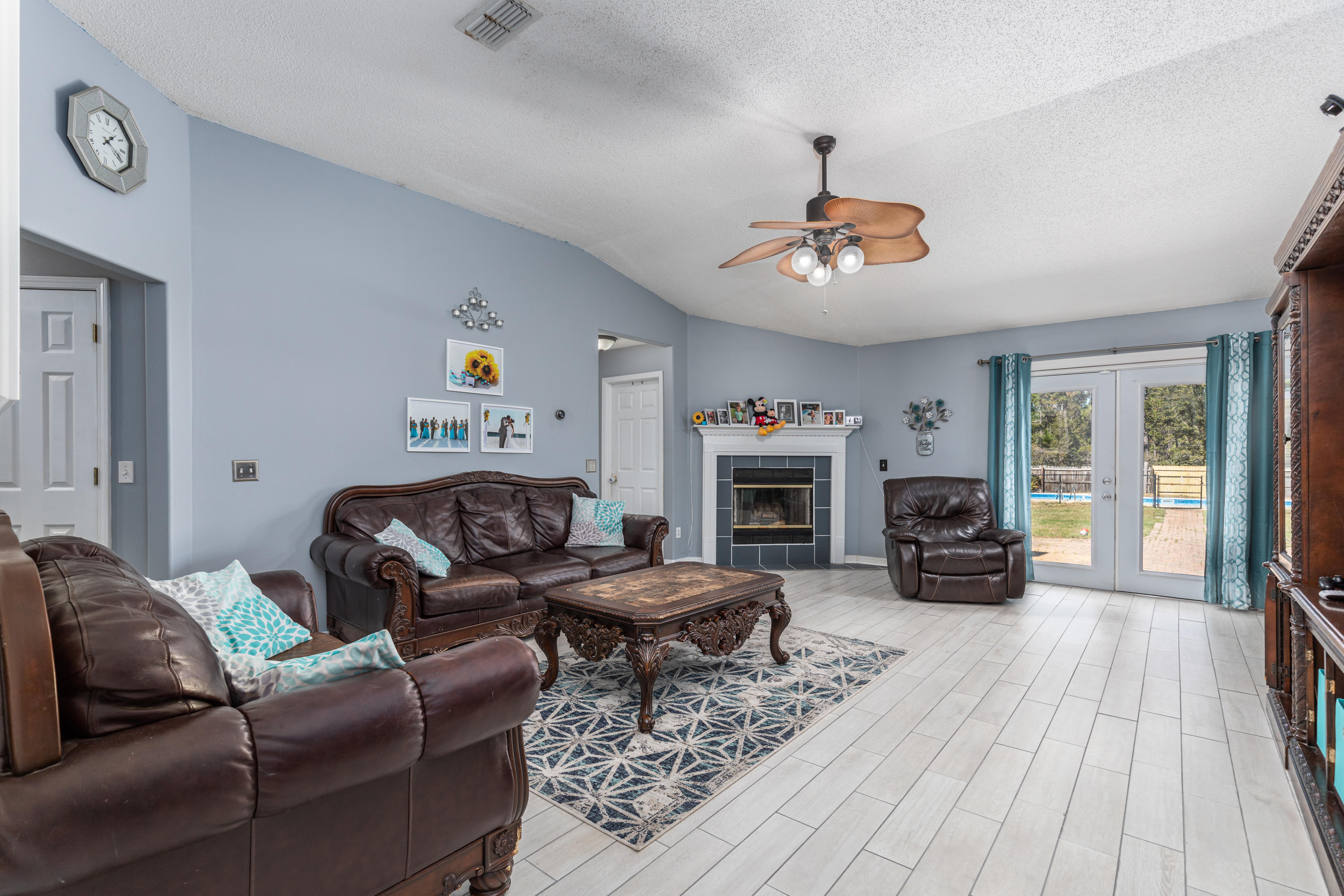 HOLLEY BY THE SEA - Residential