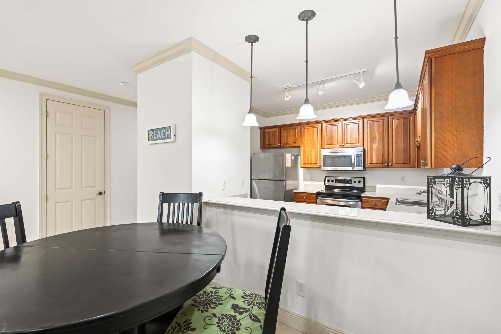 Gulf Place Courtyard - Residential