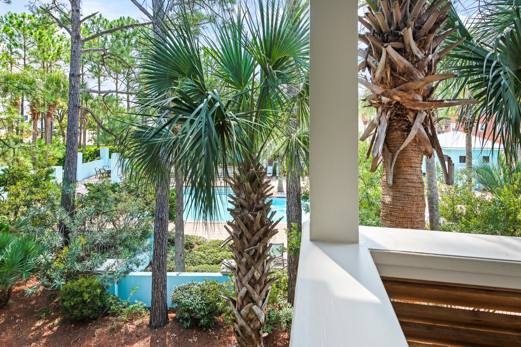 Gulf Place Courtyard - Residential