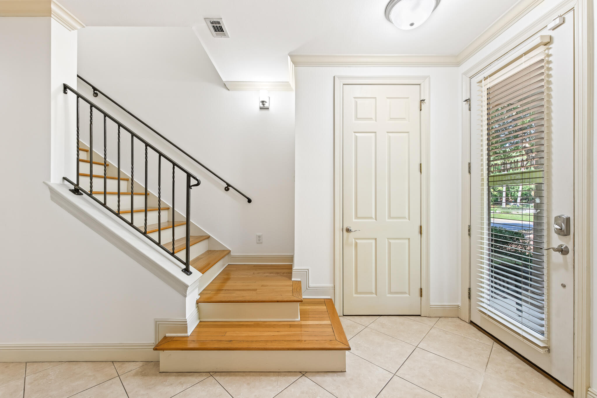 Gulf Place Courtyard - Residential