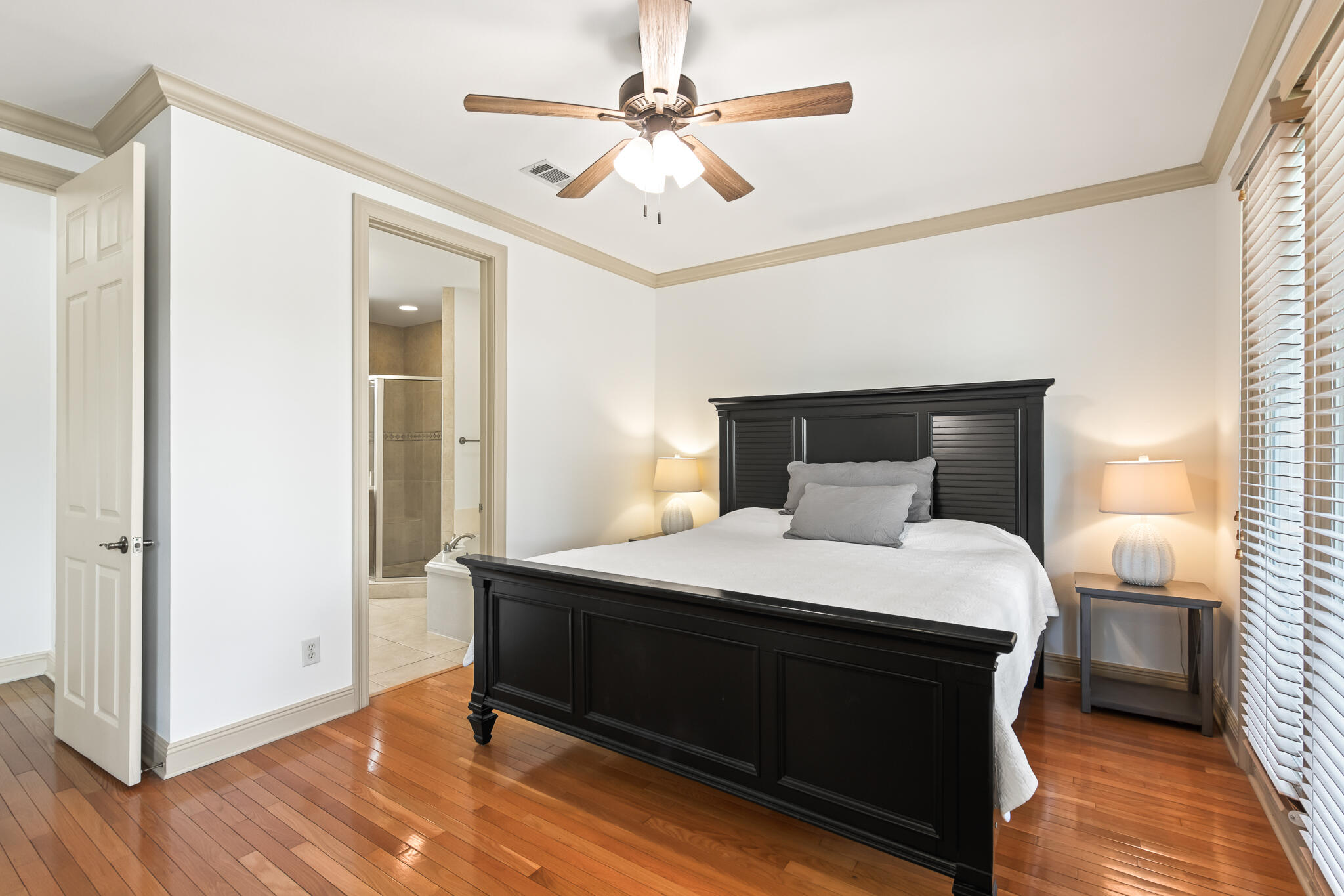 Gulf Place Courtyard - Residential