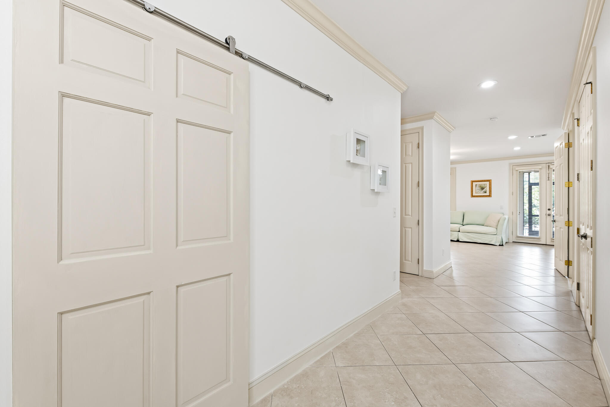 Gulf Place Courtyard - Residential