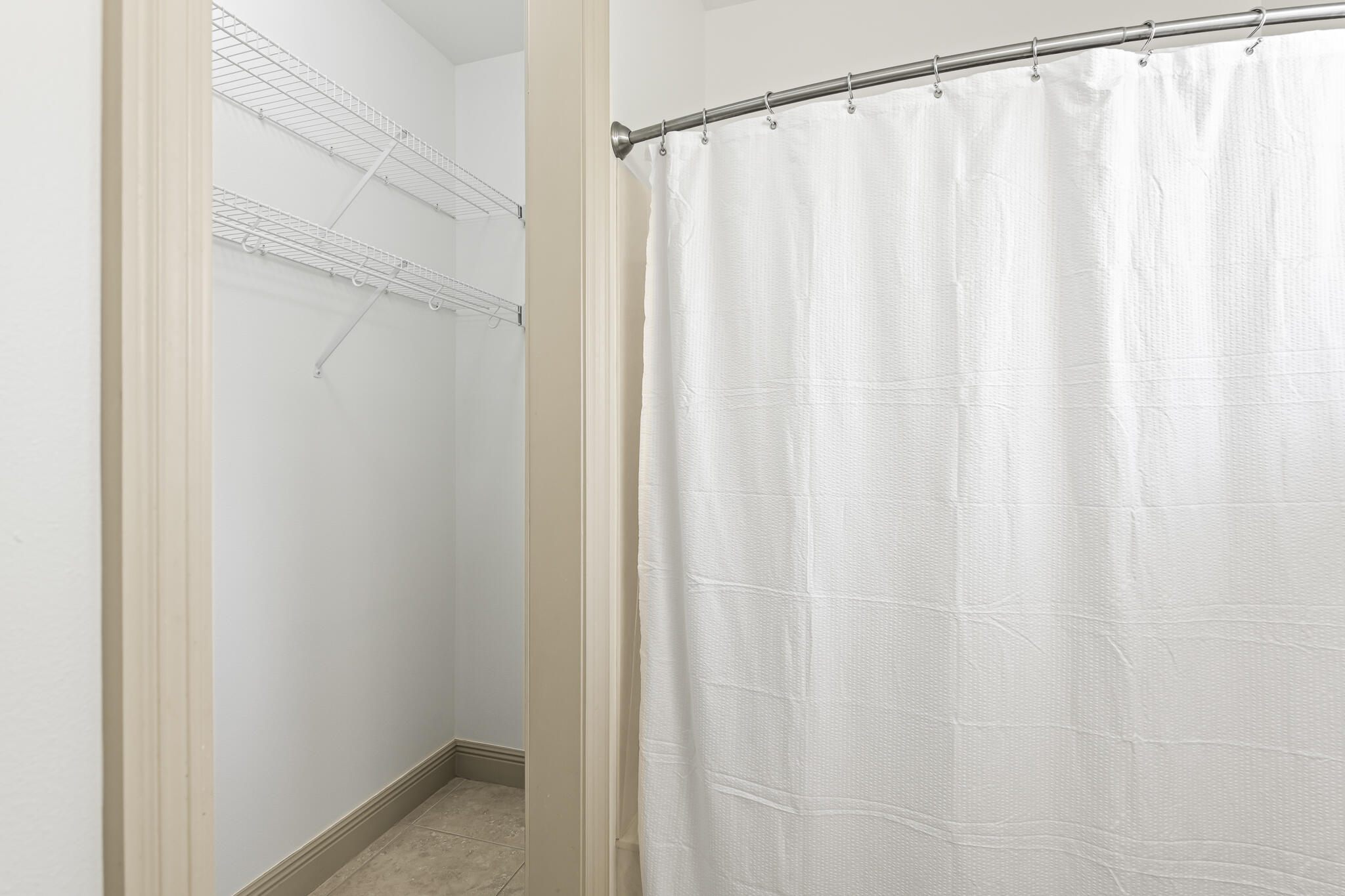 Gulf Place Courtyard - Residential