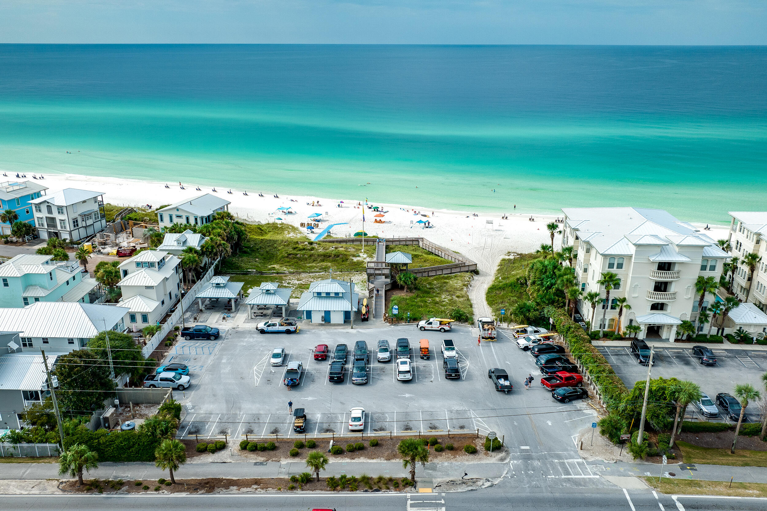 Gulf Place Courtyard - Residential