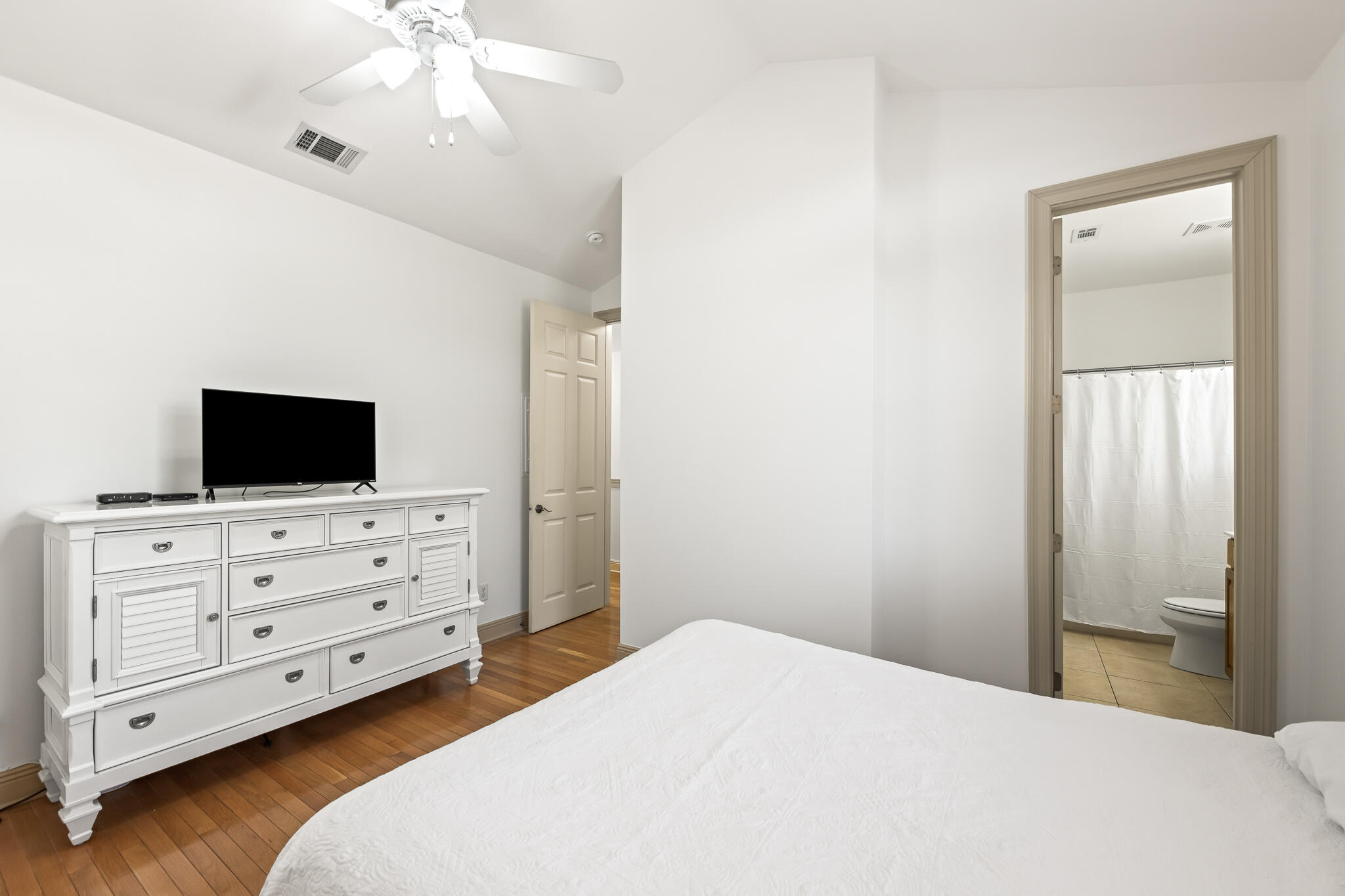 Gulf Place Courtyard - Residential