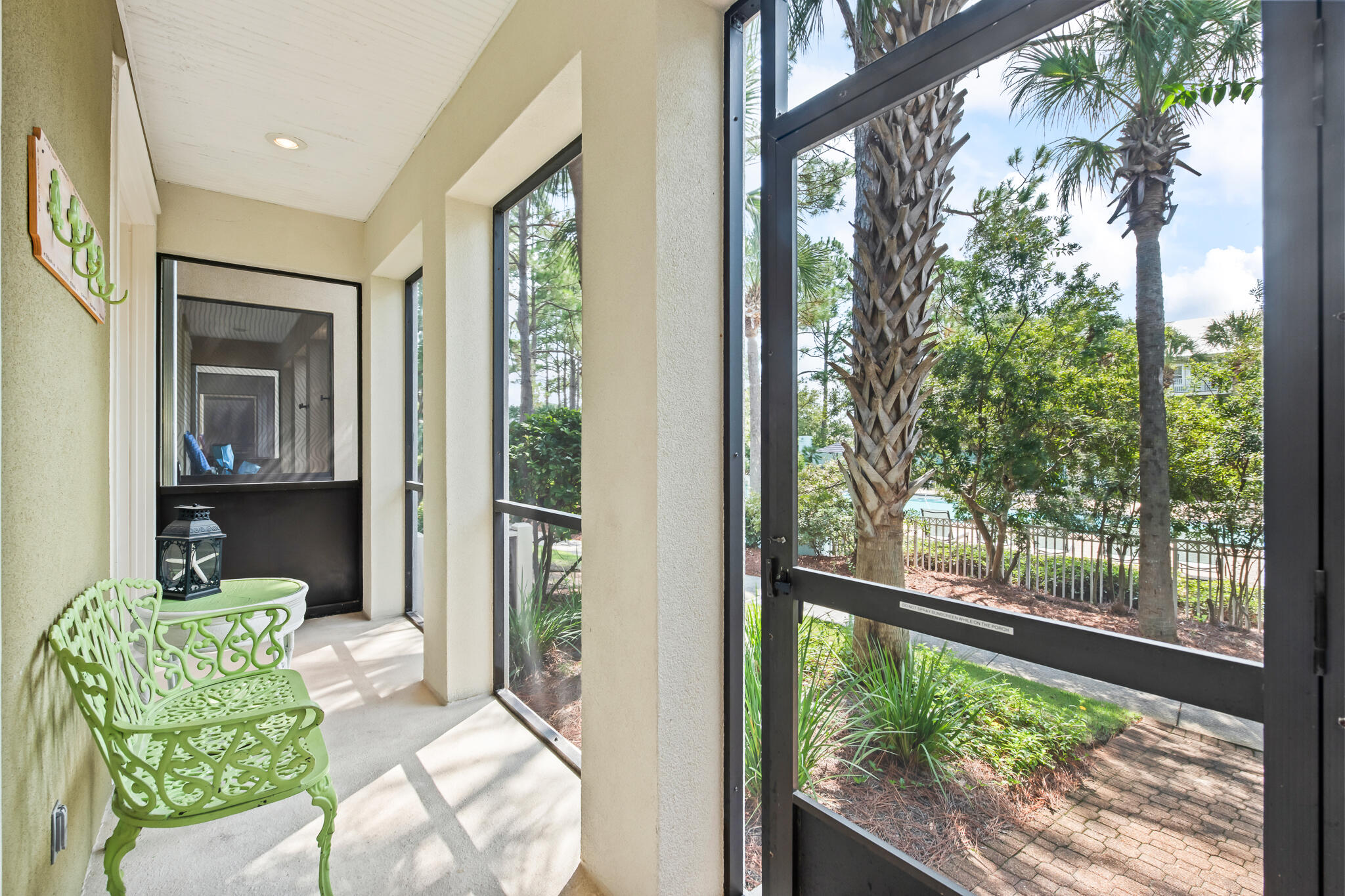 Gulf Place Courtyard - Residential