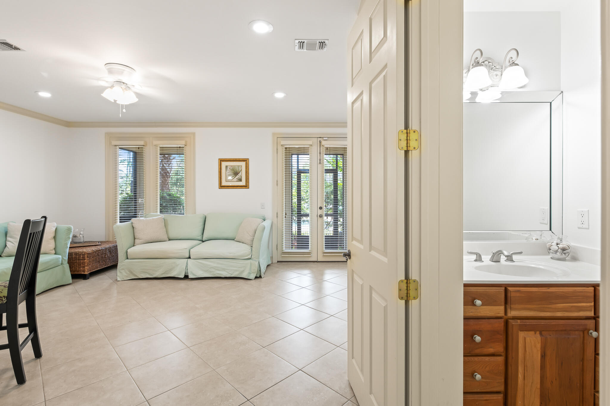 Gulf Place Courtyard - Residential