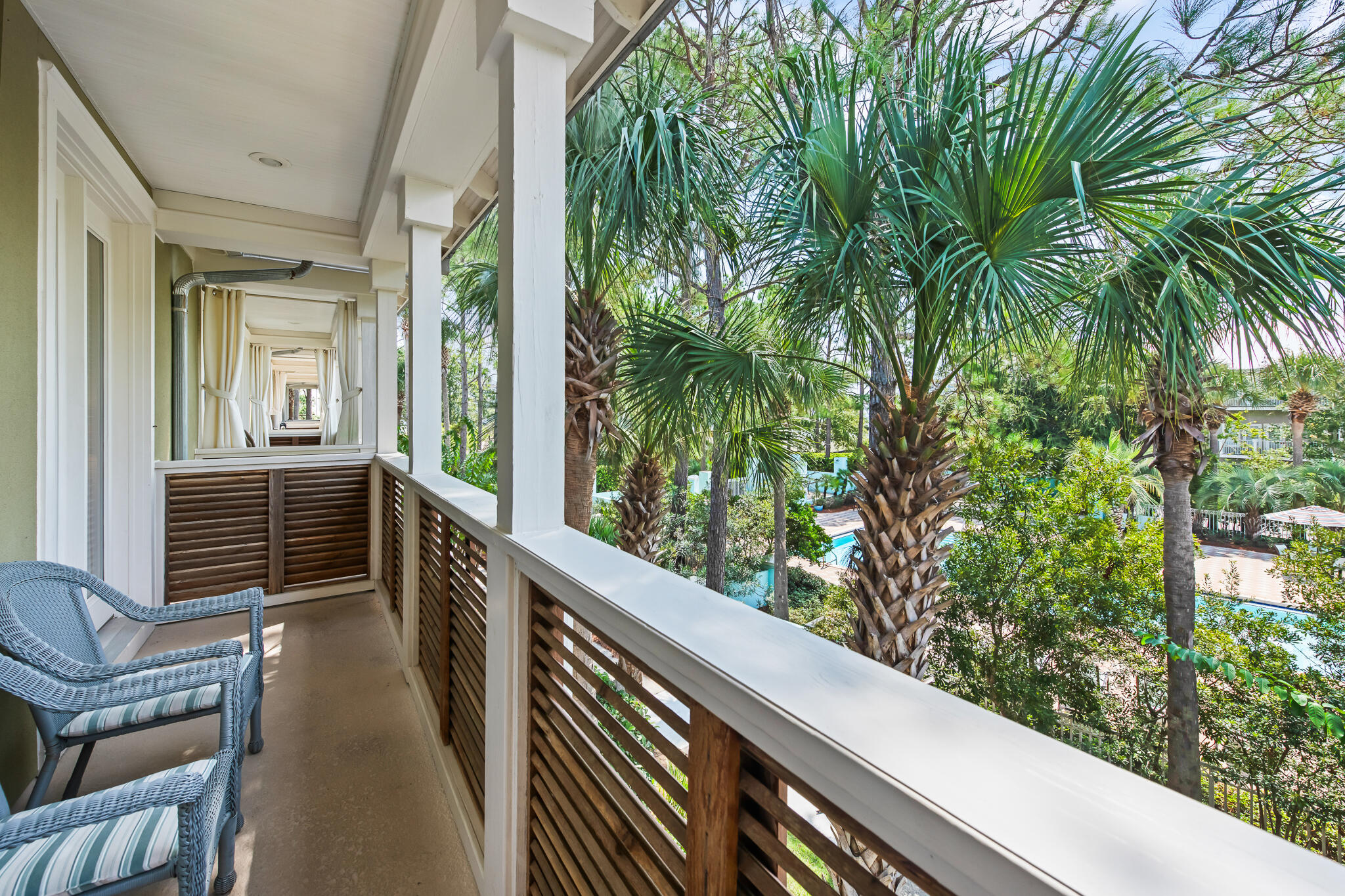 Gulf Place Courtyard - Residential