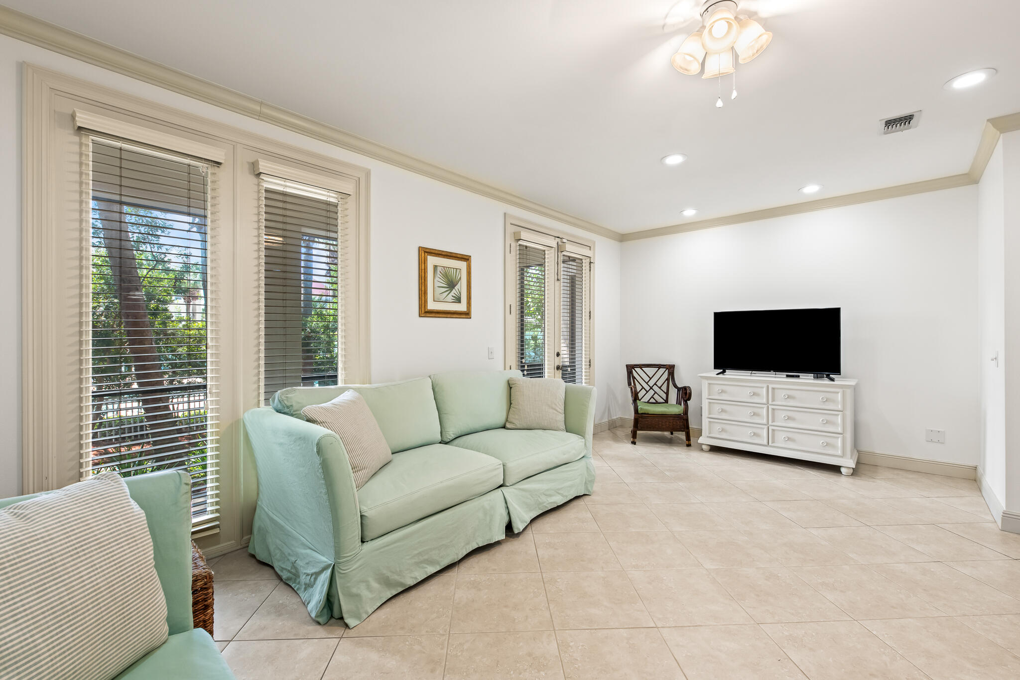 Gulf Place Courtyard - Residential