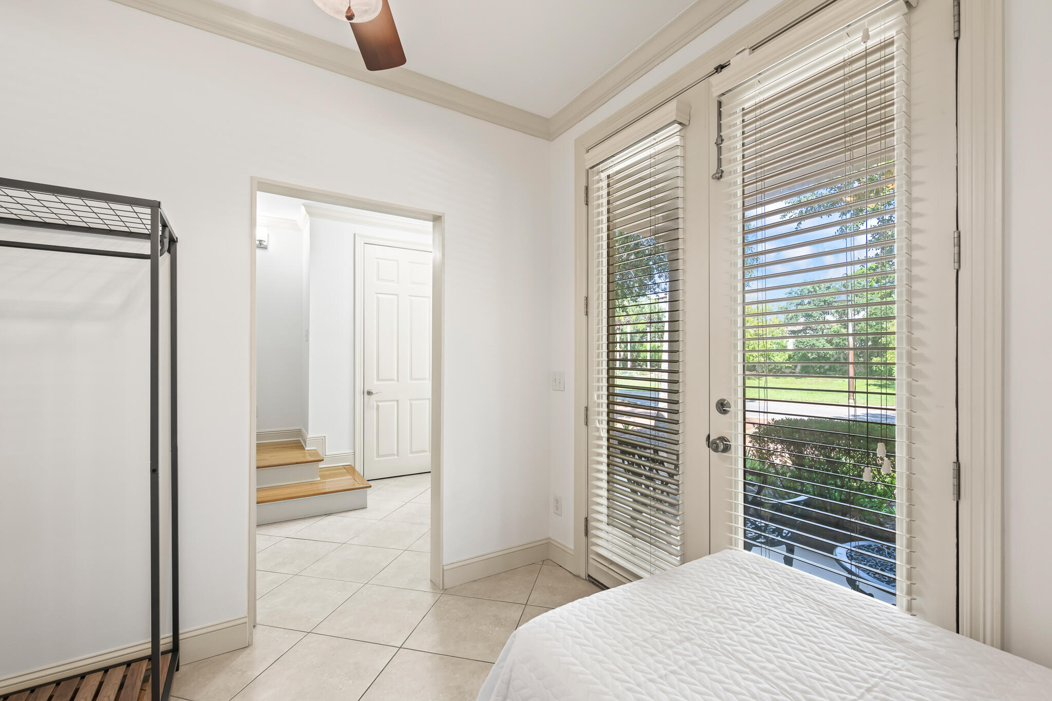 Gulf Place Courtyard - Residential