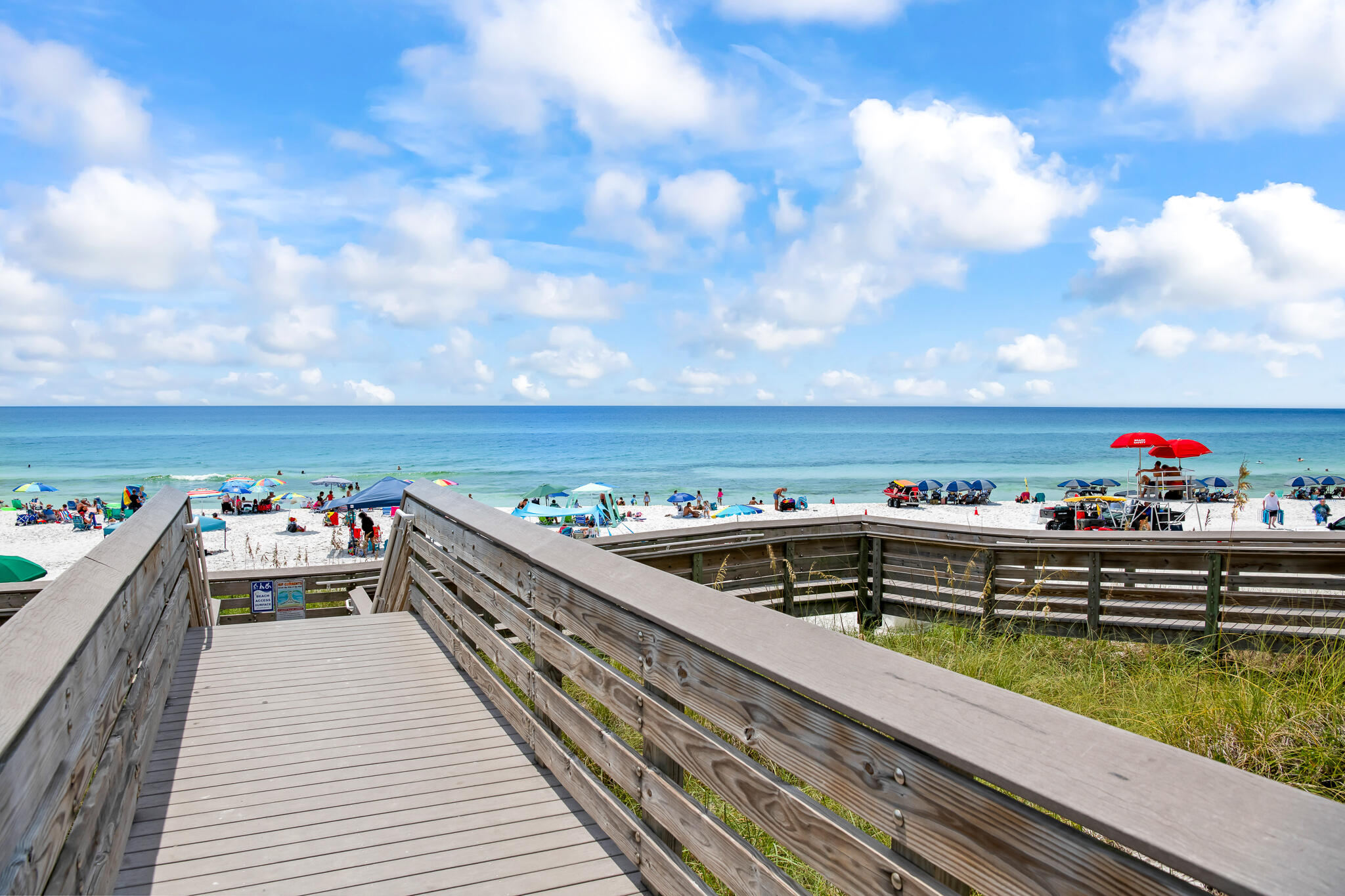 Gulf Place Courtyard - Residential