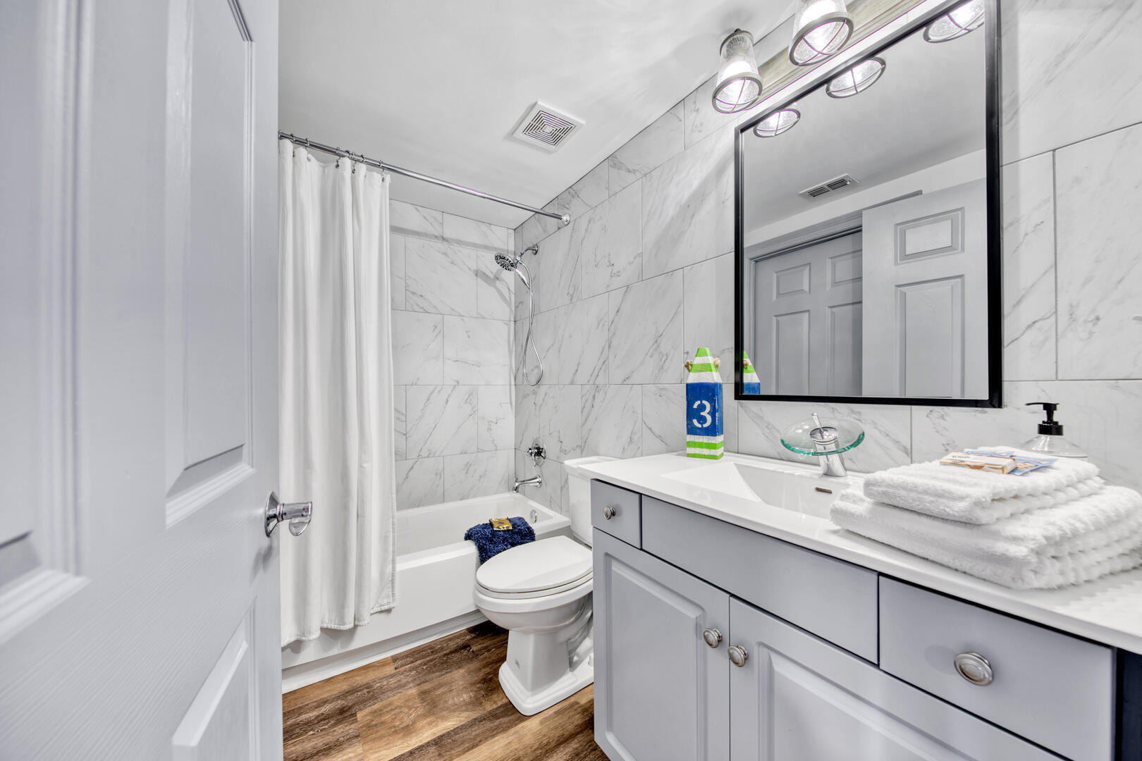 STERLING SHORES - Residential