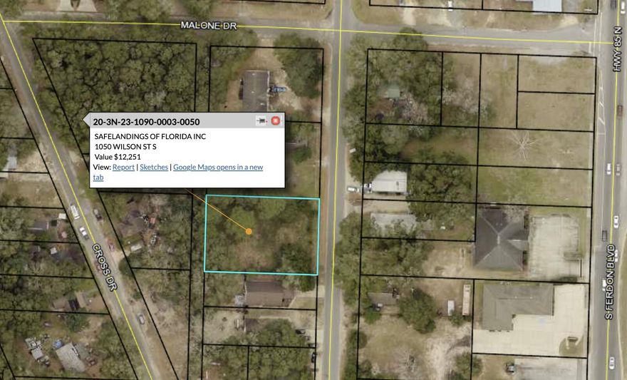 Zoned 20 units per acre!Great area for possible future business. Located close to city hall, downtown, in the heart of crestview!