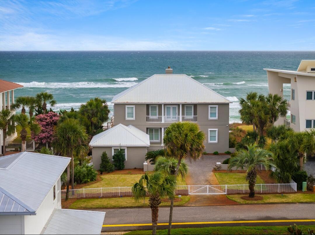 OLD FLORIDA COTTAGES - Residential