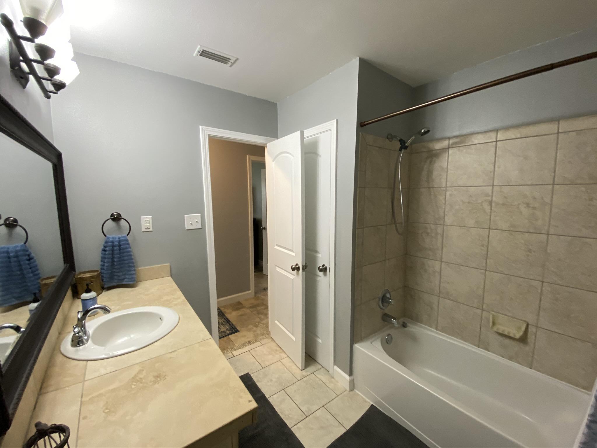 VILLA VENYCE 1ST ADDN - Residential