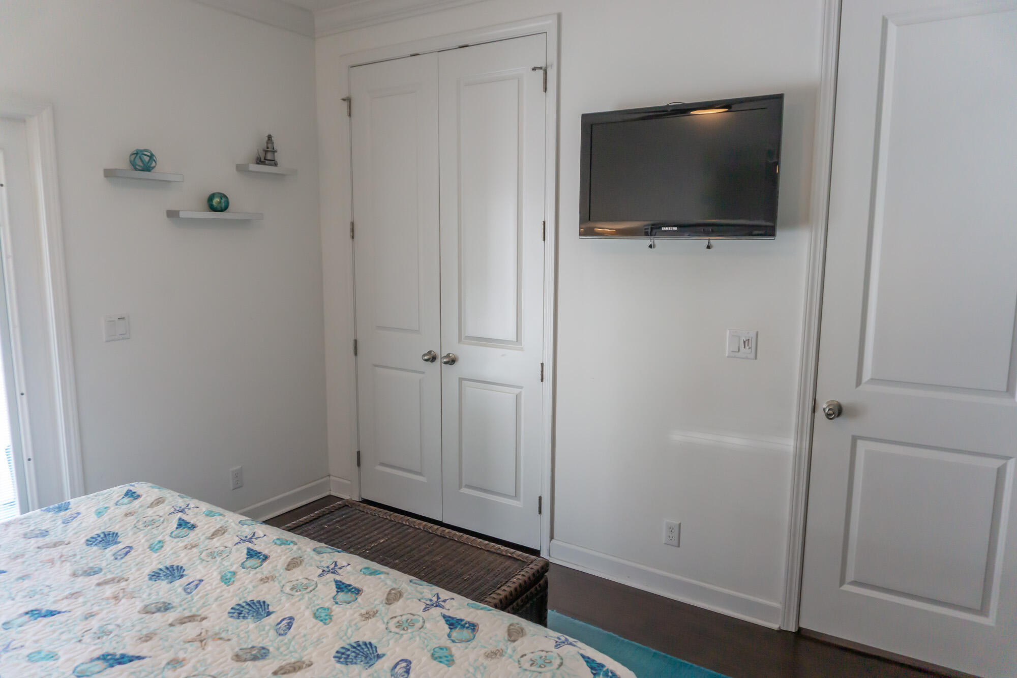 VILLAGES OF CRYSTAL BEACH - Residential