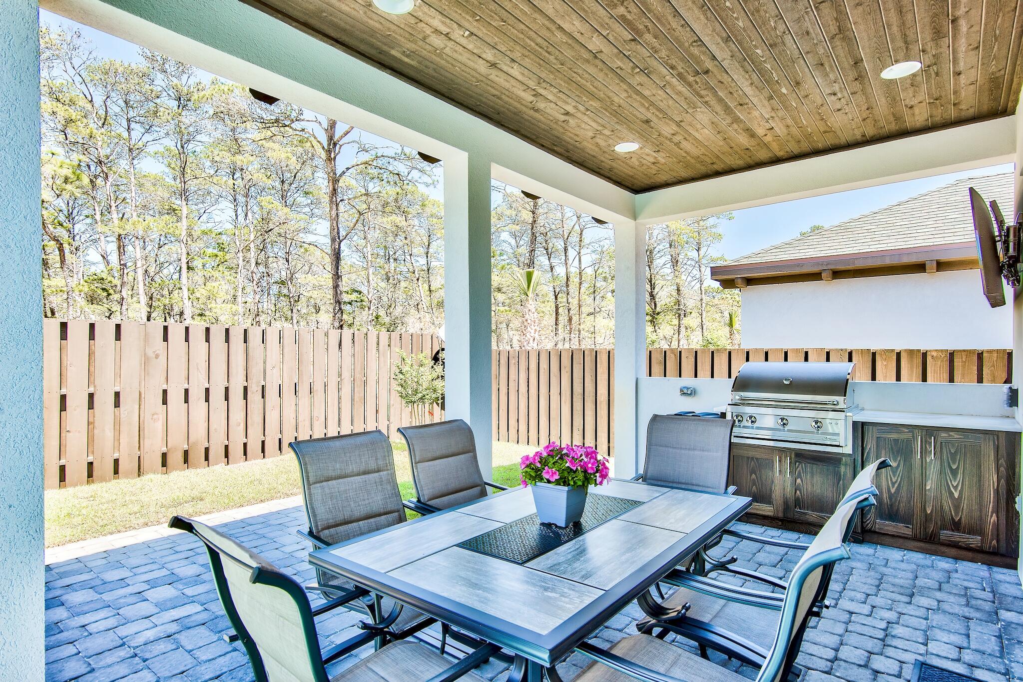 Santa Rosa Retreat - Residential