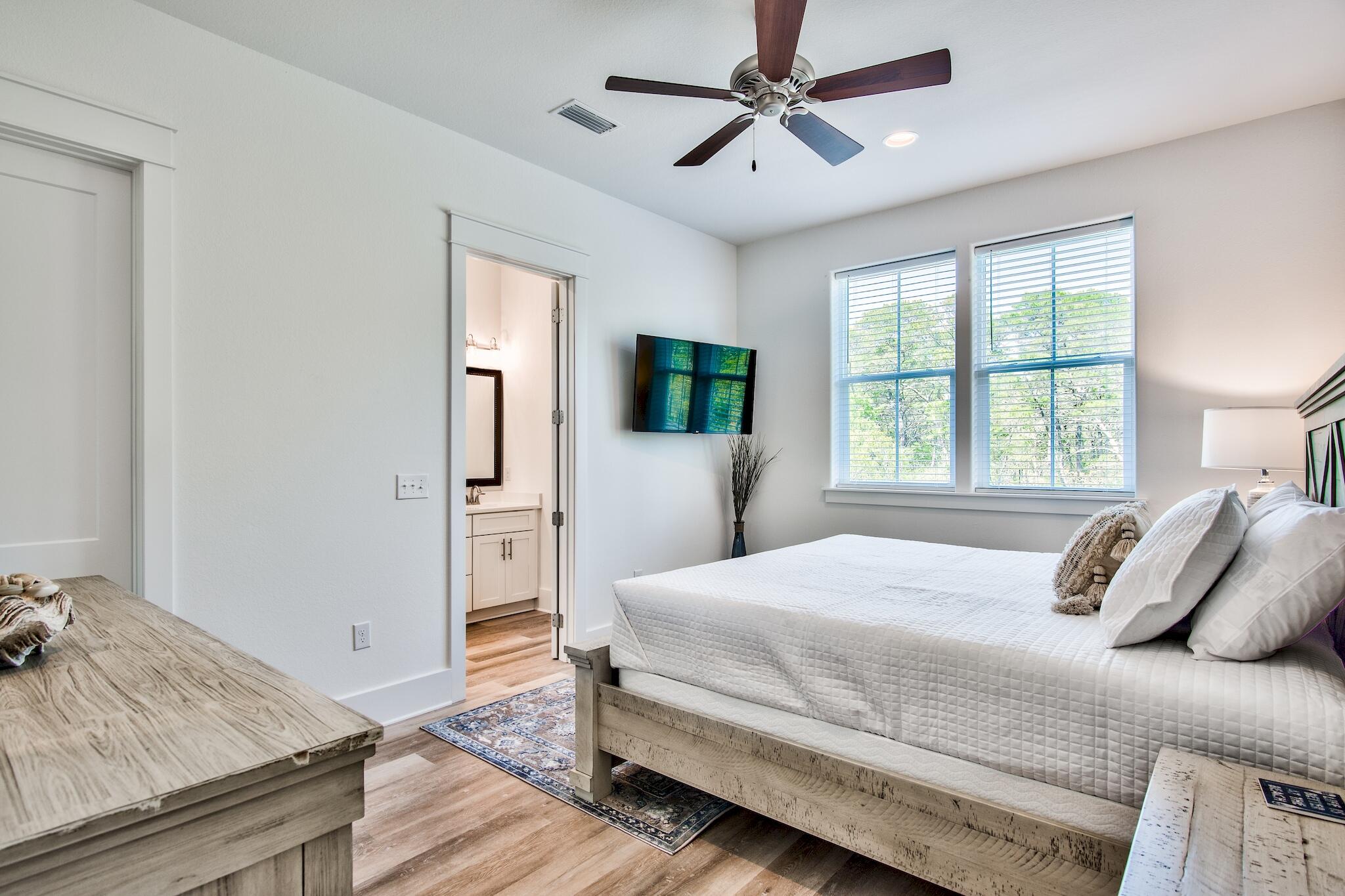 Santa Rosa Retreat - Residential