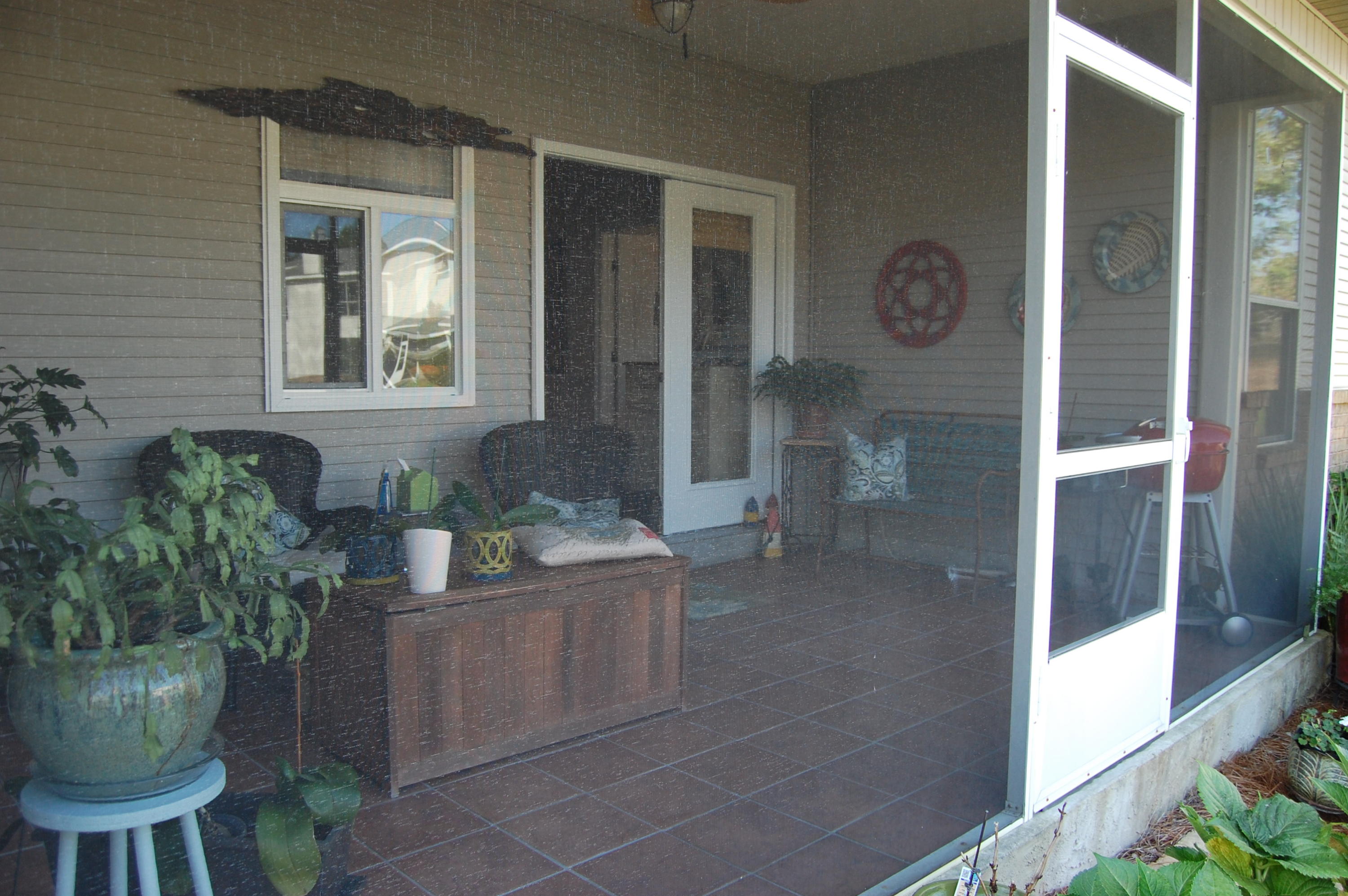 ESCADA - Residential