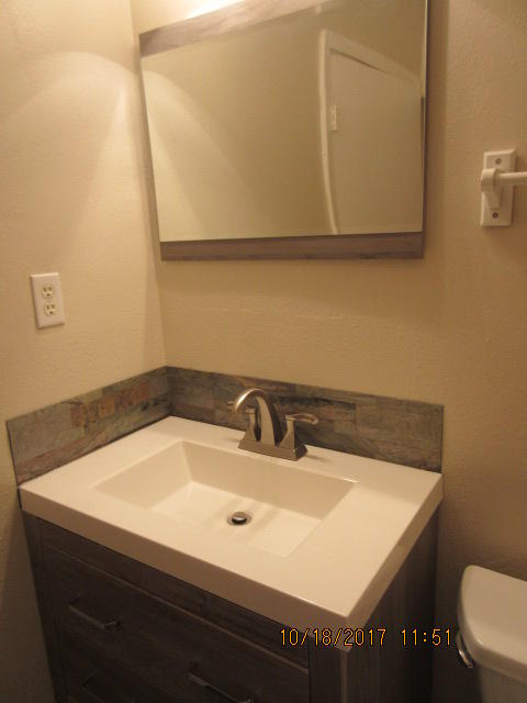 PINE SHADOWS T/H - Residential