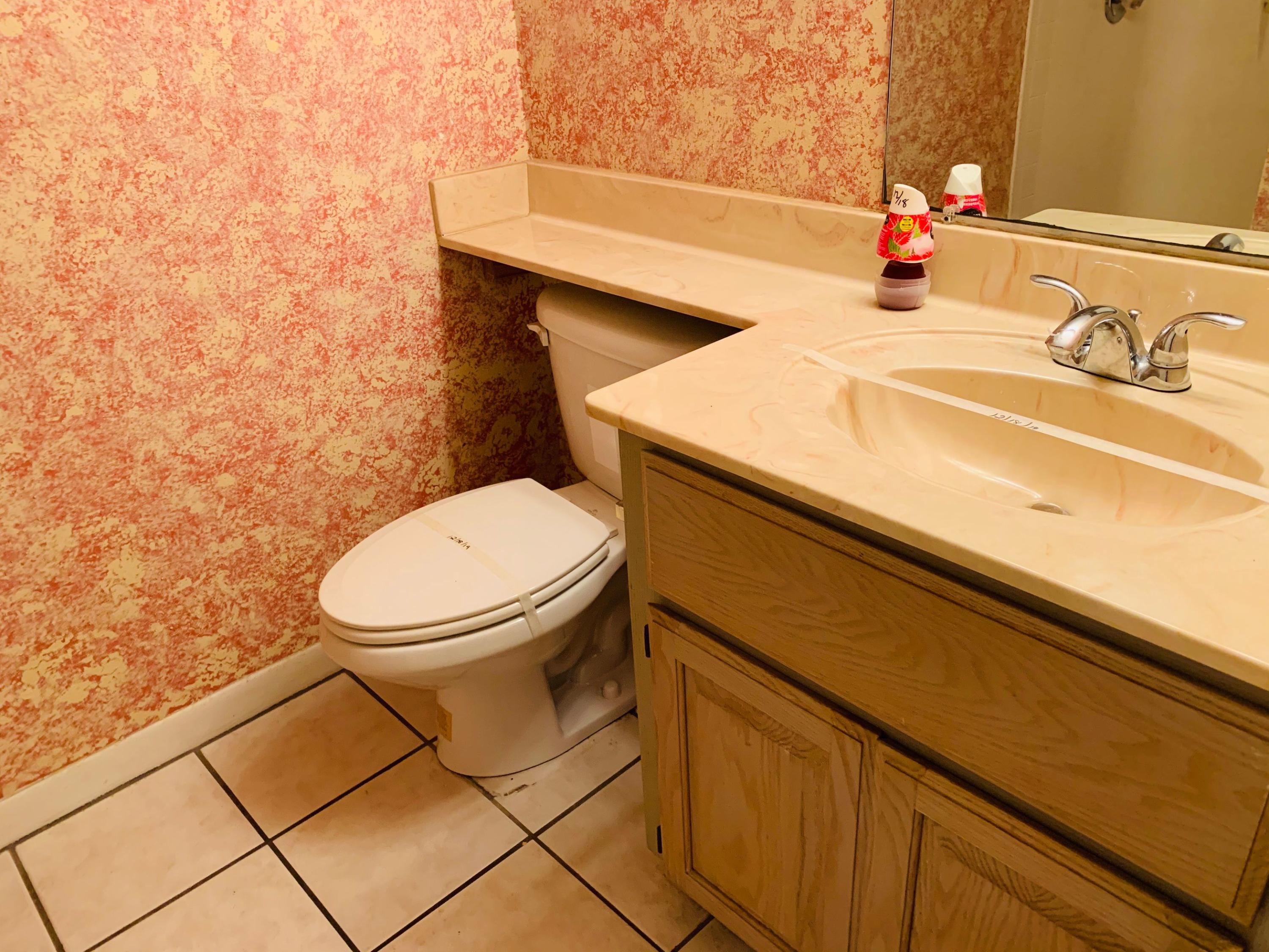 TRADEWIND CONDOS - Residential