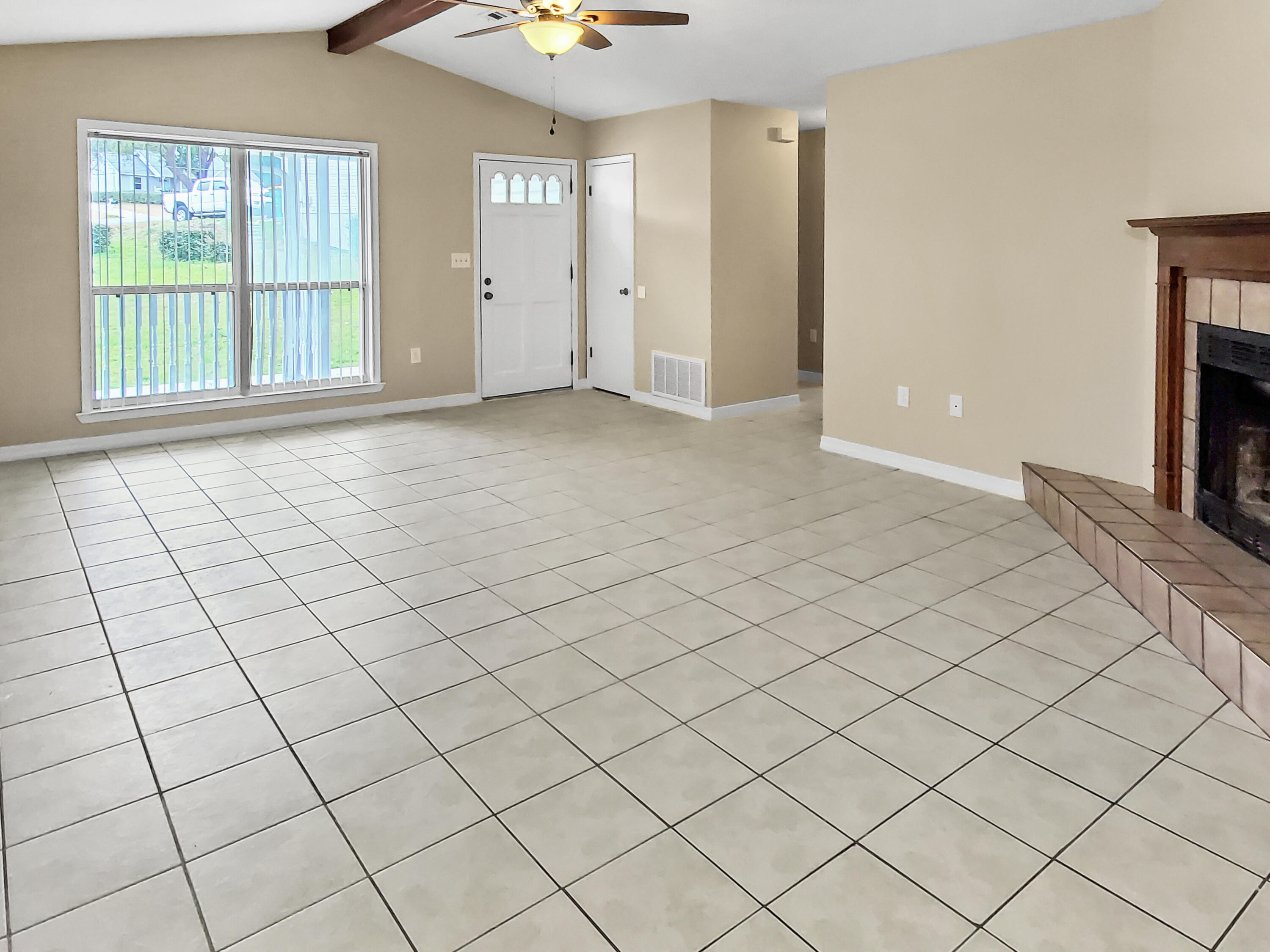 SHOAL CREEK MANOR - Residential