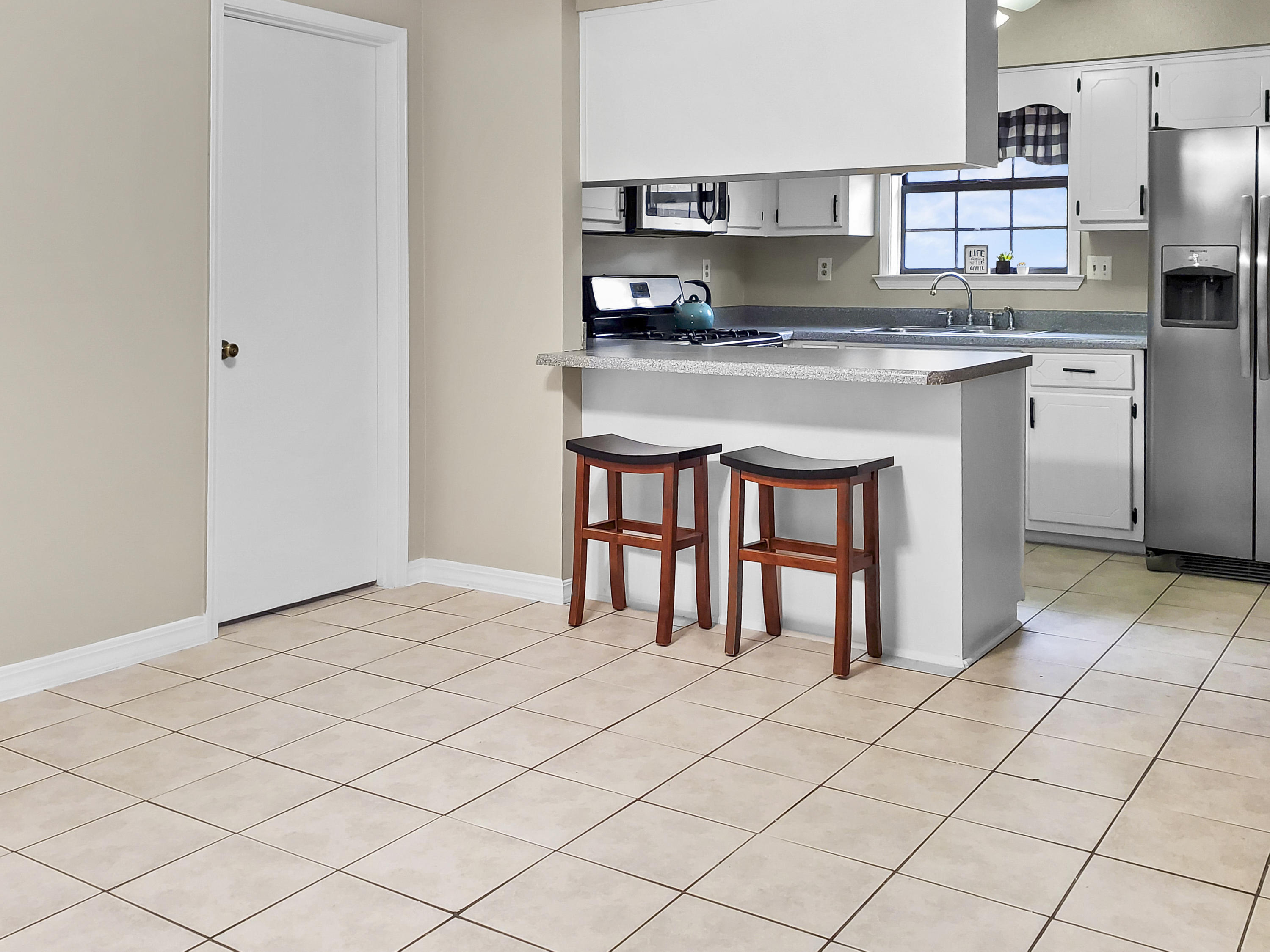 SHOAL CREEK MANOR - Residential