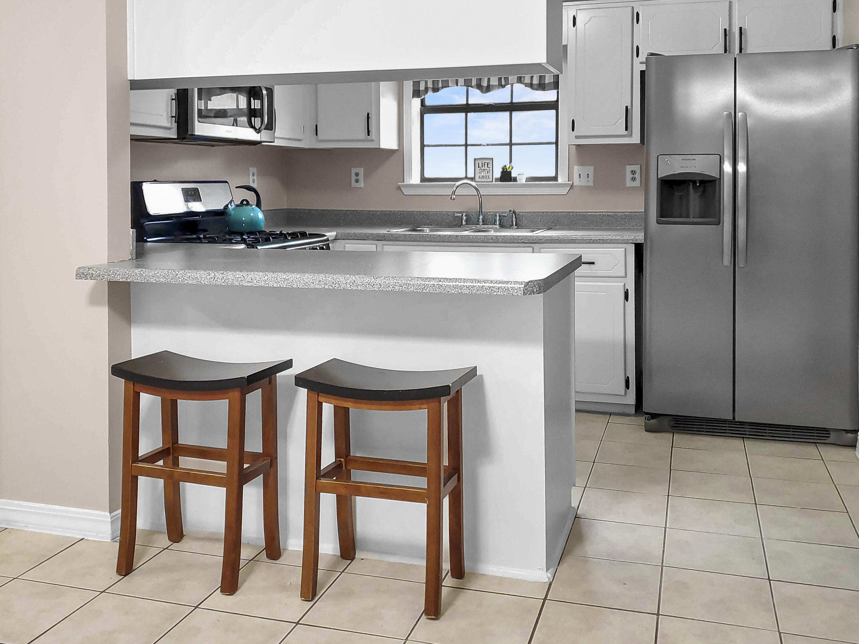 SHOAL CREEK MANOR - Residential