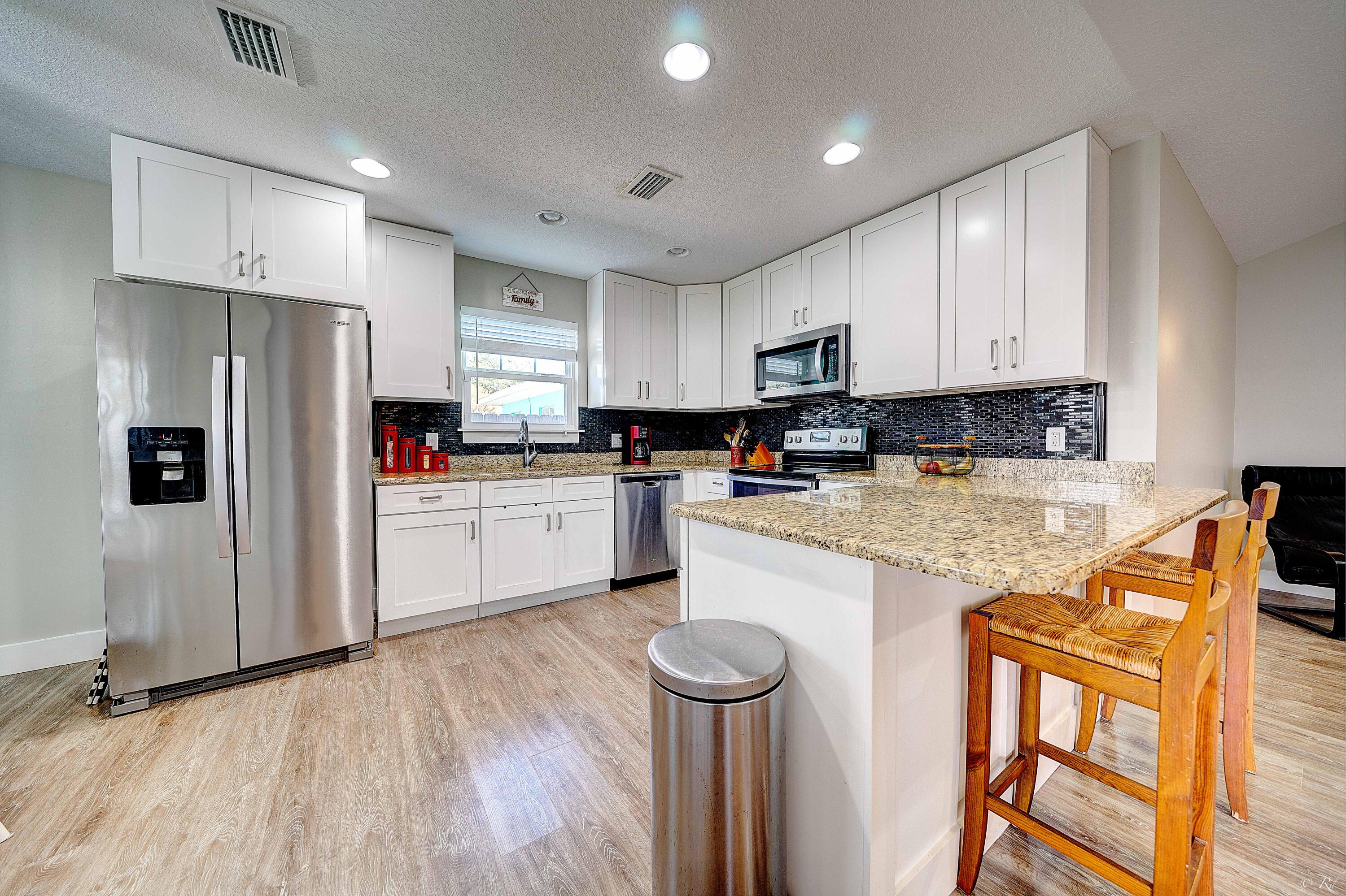 LAGUNA BEACH 7TH ADDN - Residential