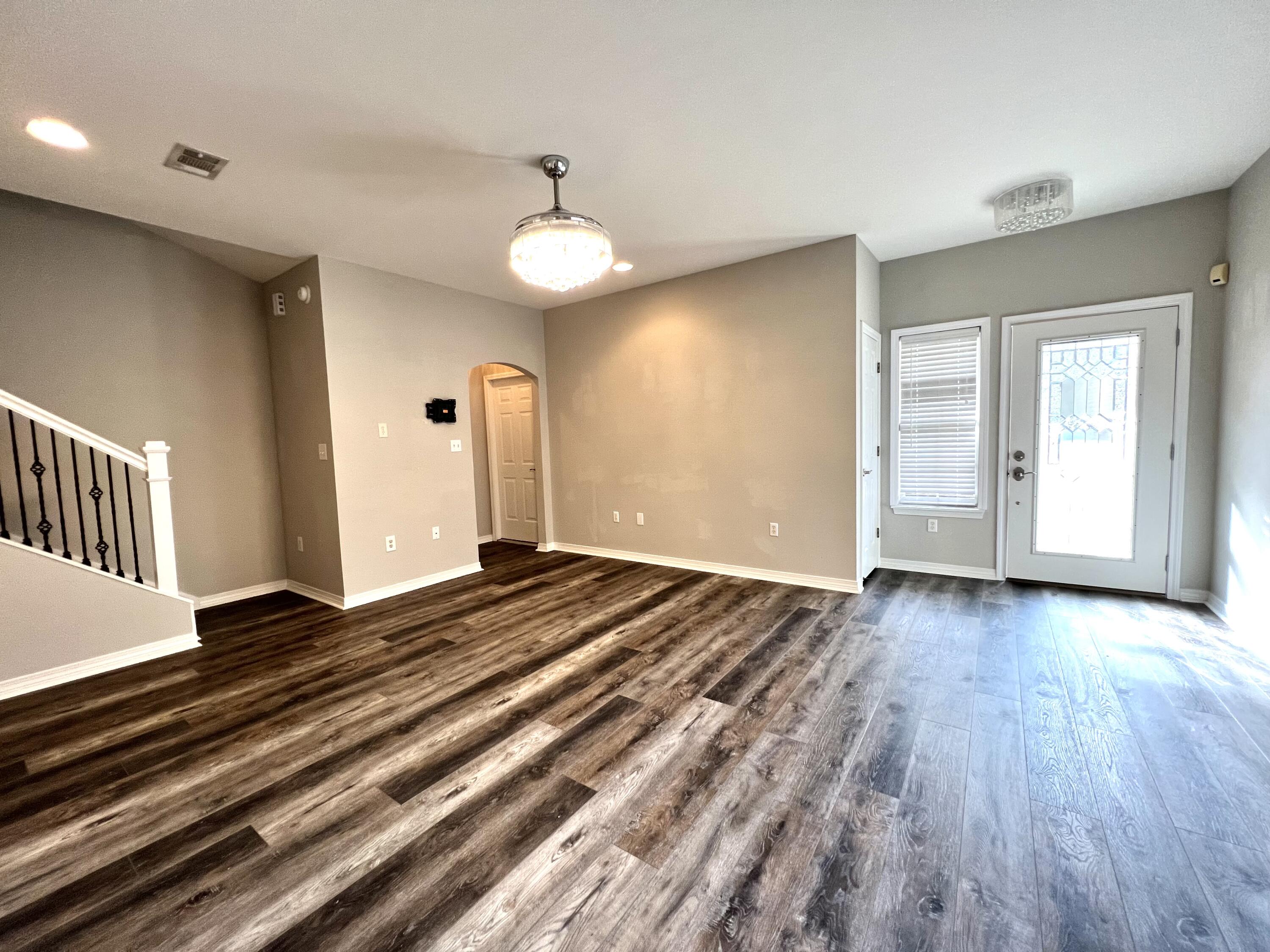 REFLECTIONS AT BLUEWATER BAY T/H - Residential Lease