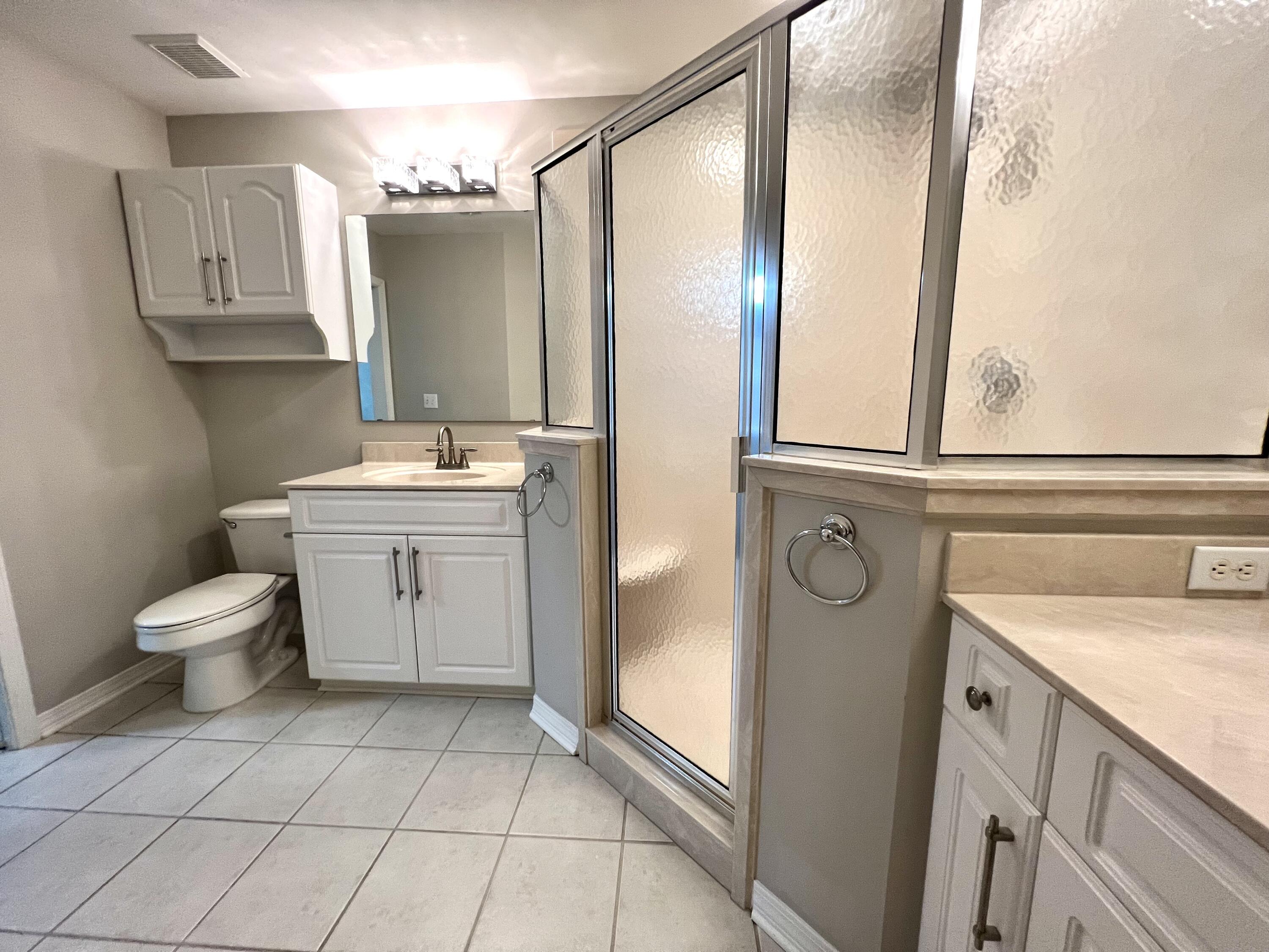 REFLECTIONS AT BLUEWATER BAY T/H - Residential Lease