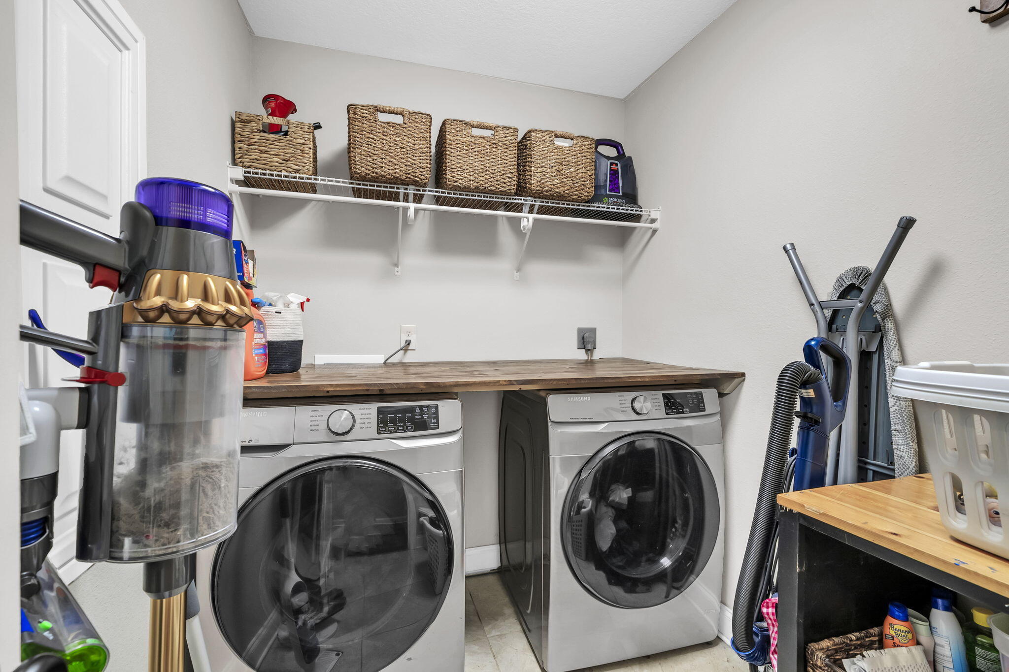 WINTHROP PLACE 1ST ADD LOT 10 BLK C - Residential