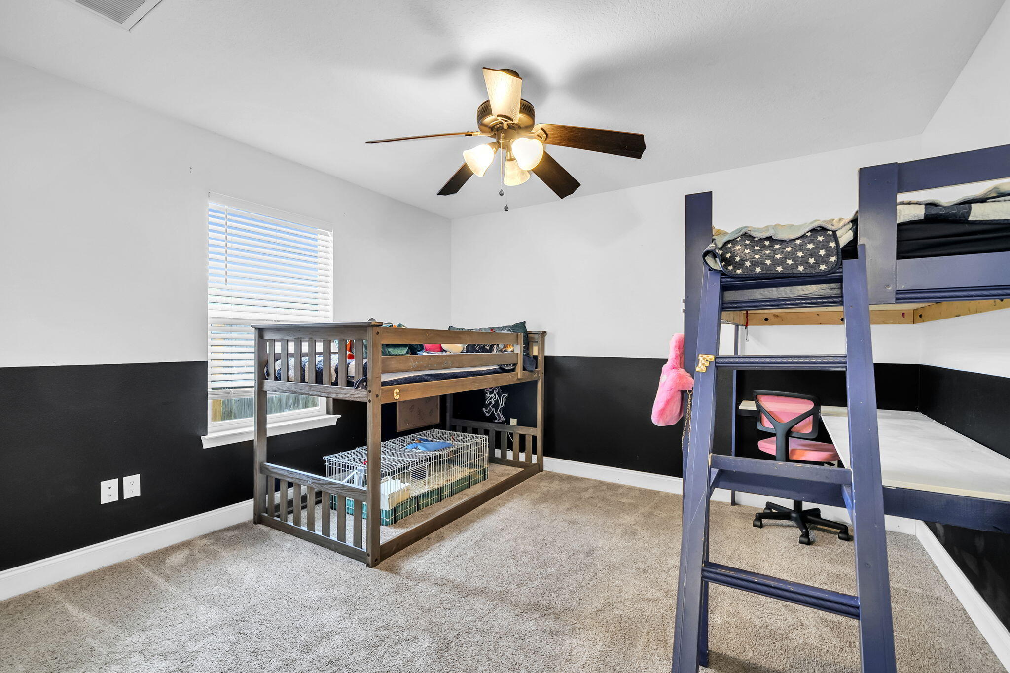 WINTHROP PLACE 1ST ADD LOT 10 BLK C - Residential