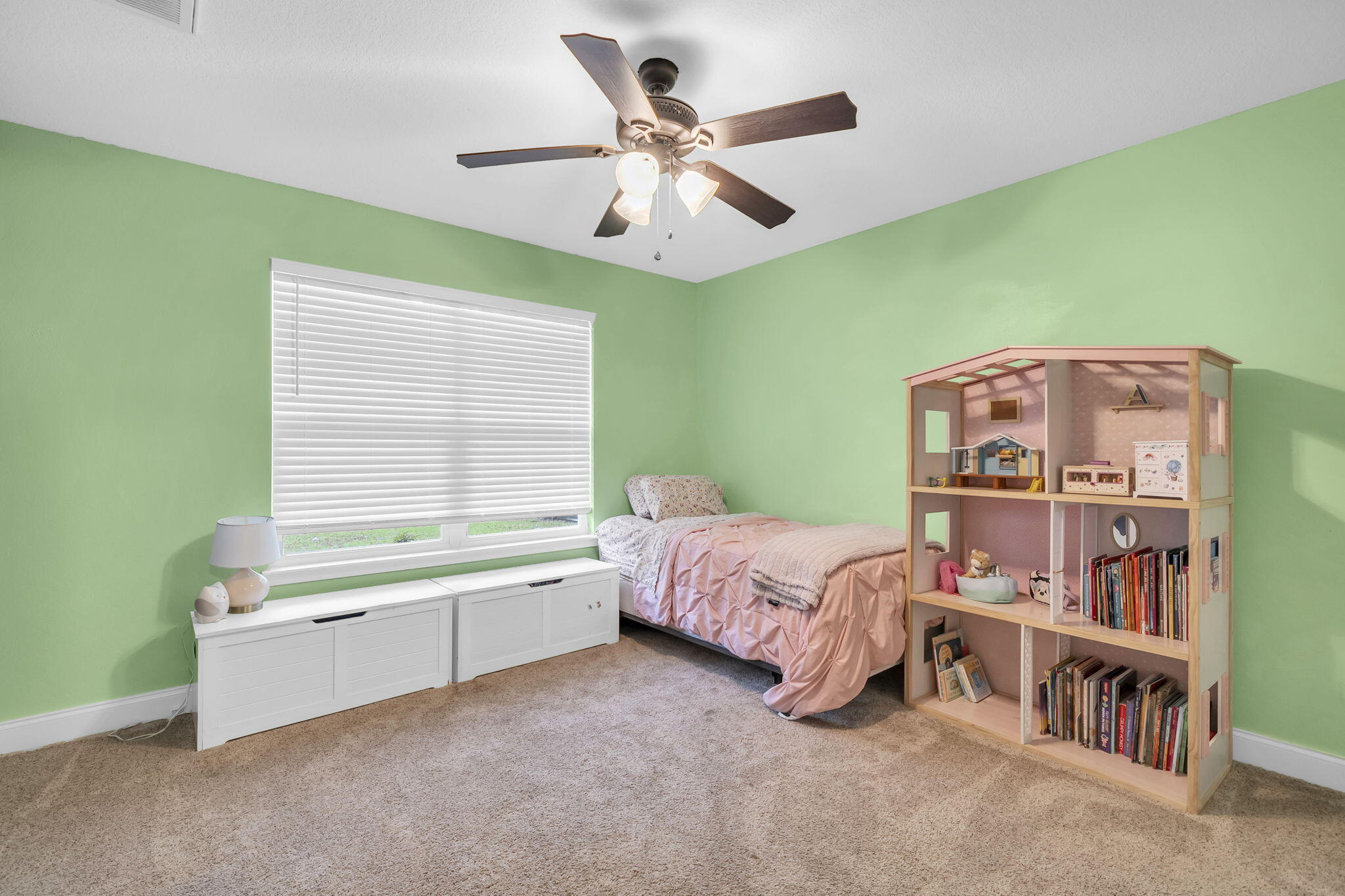 WINTHROP PLACE 1ST ADD LOT 10 BLK C - Residential