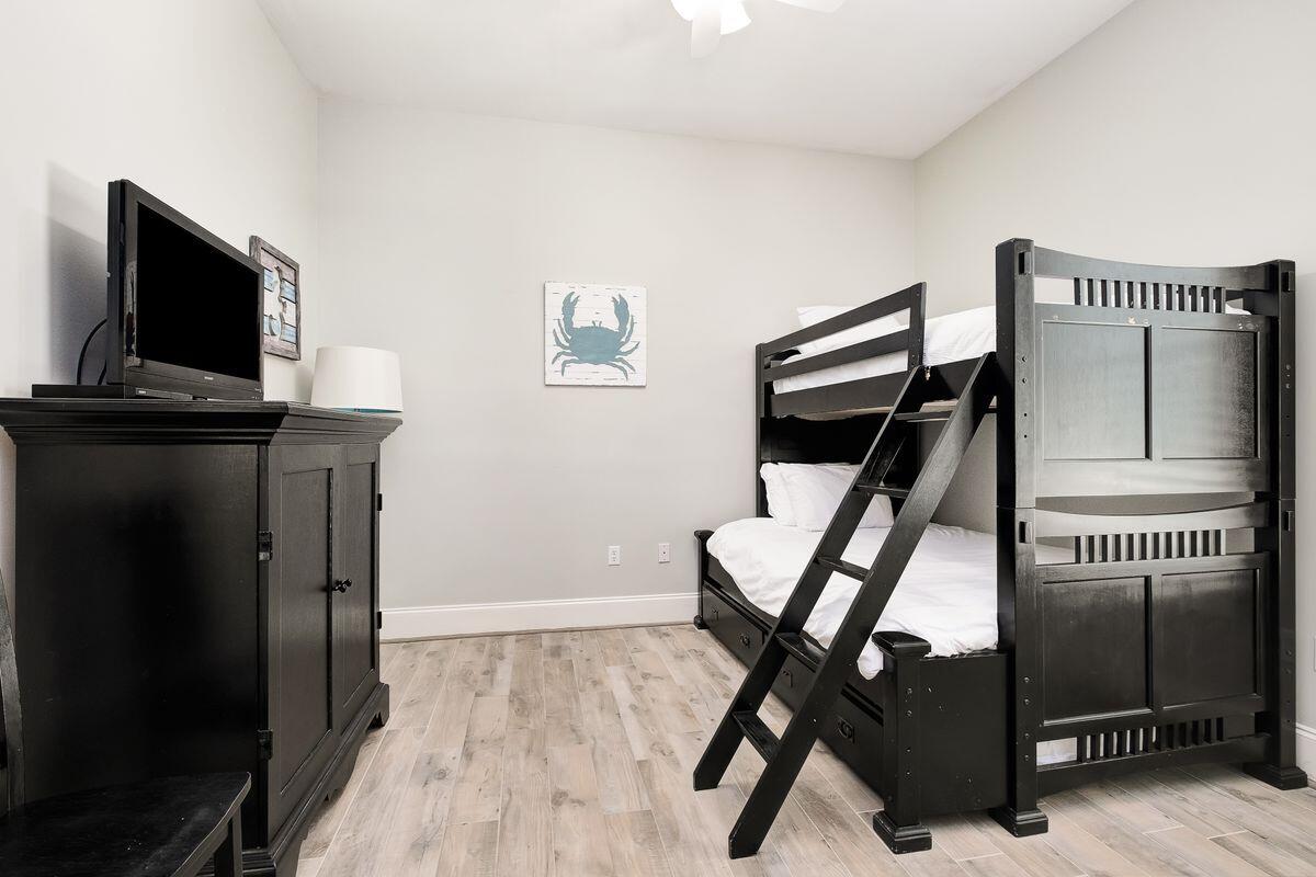 Summer's Edge - Residential