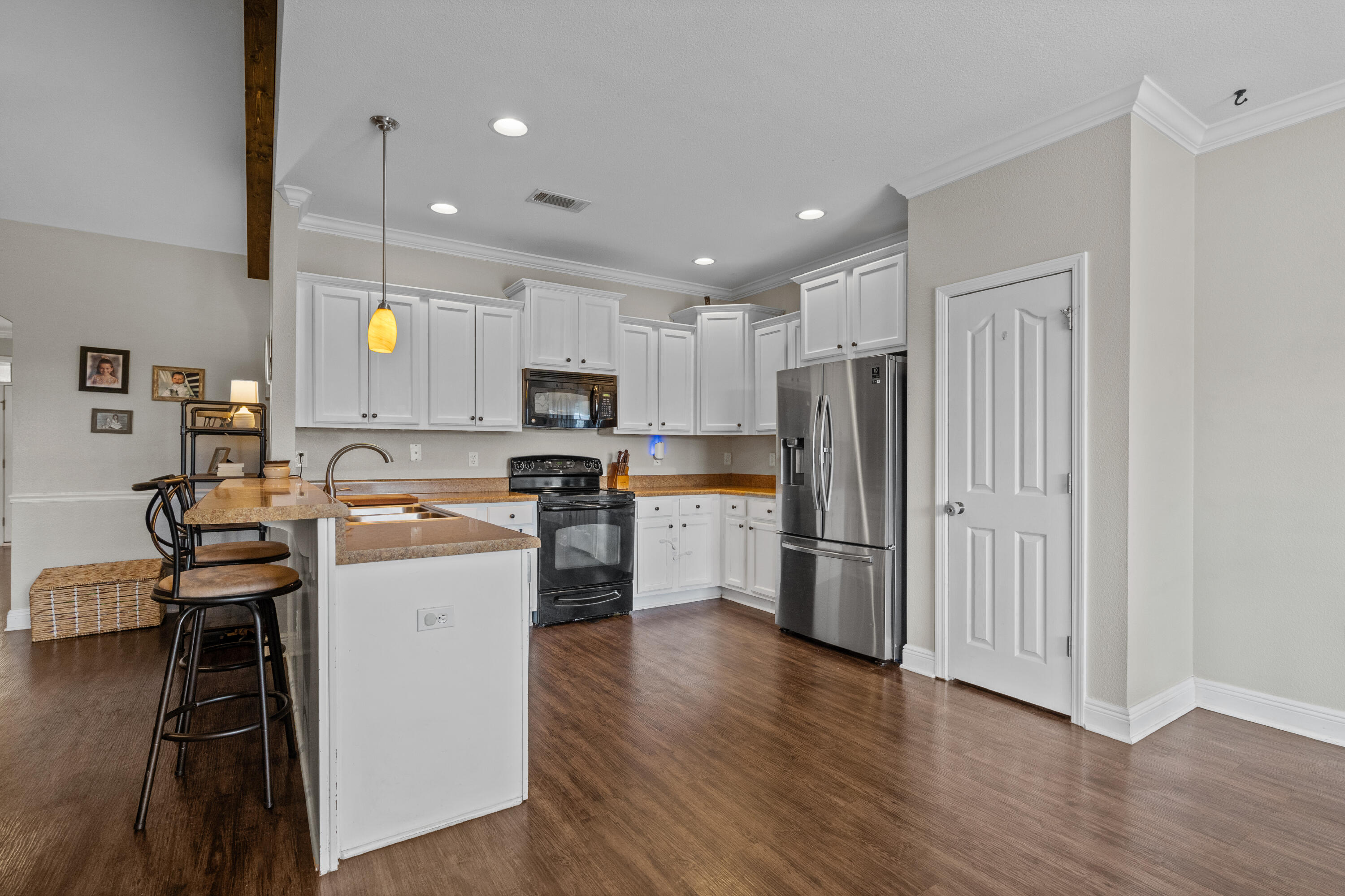 ROLLING RIDGE S/D - Residential Lease