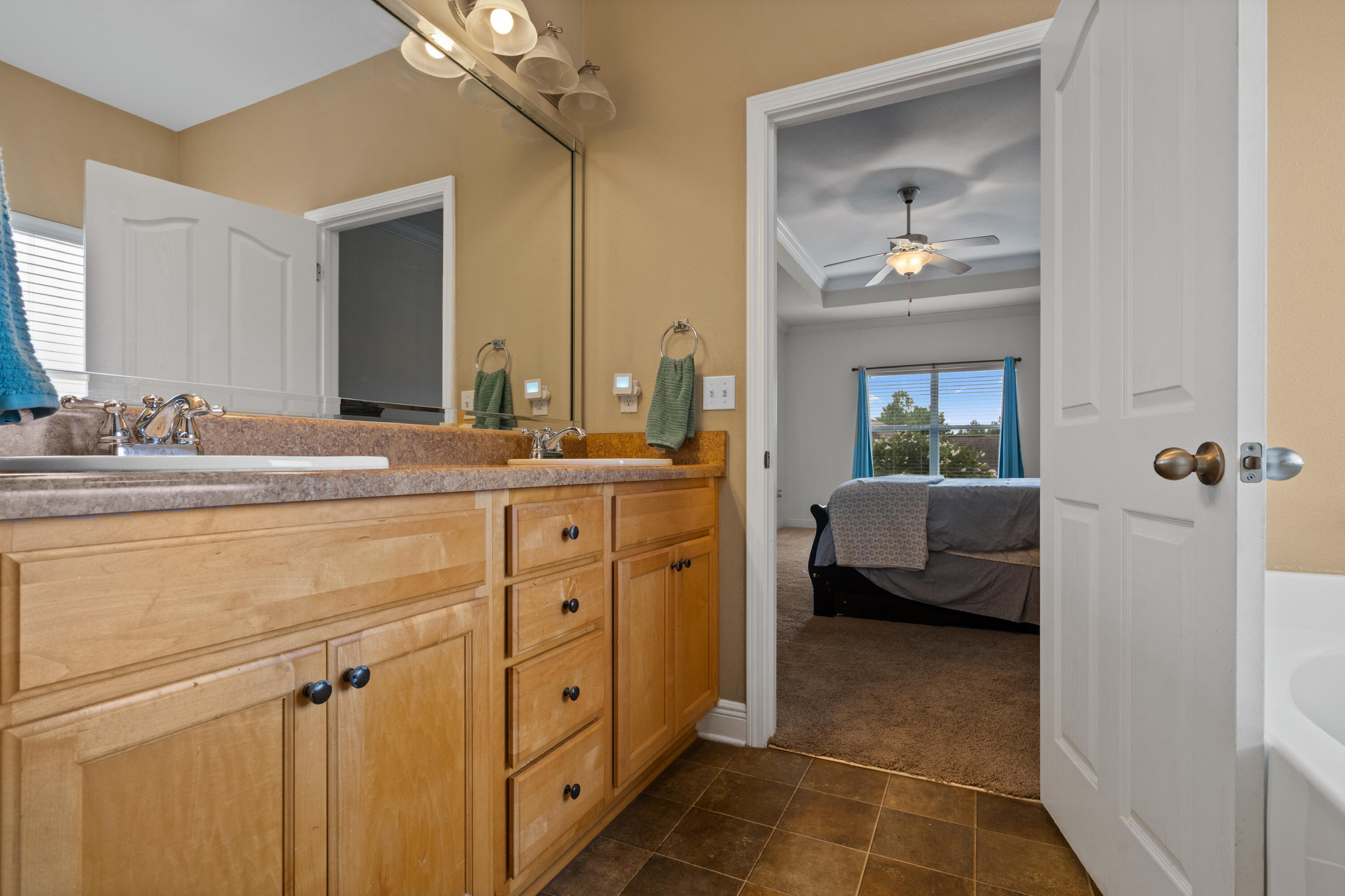 ROLLING RIDGE S/D - Residential Lease