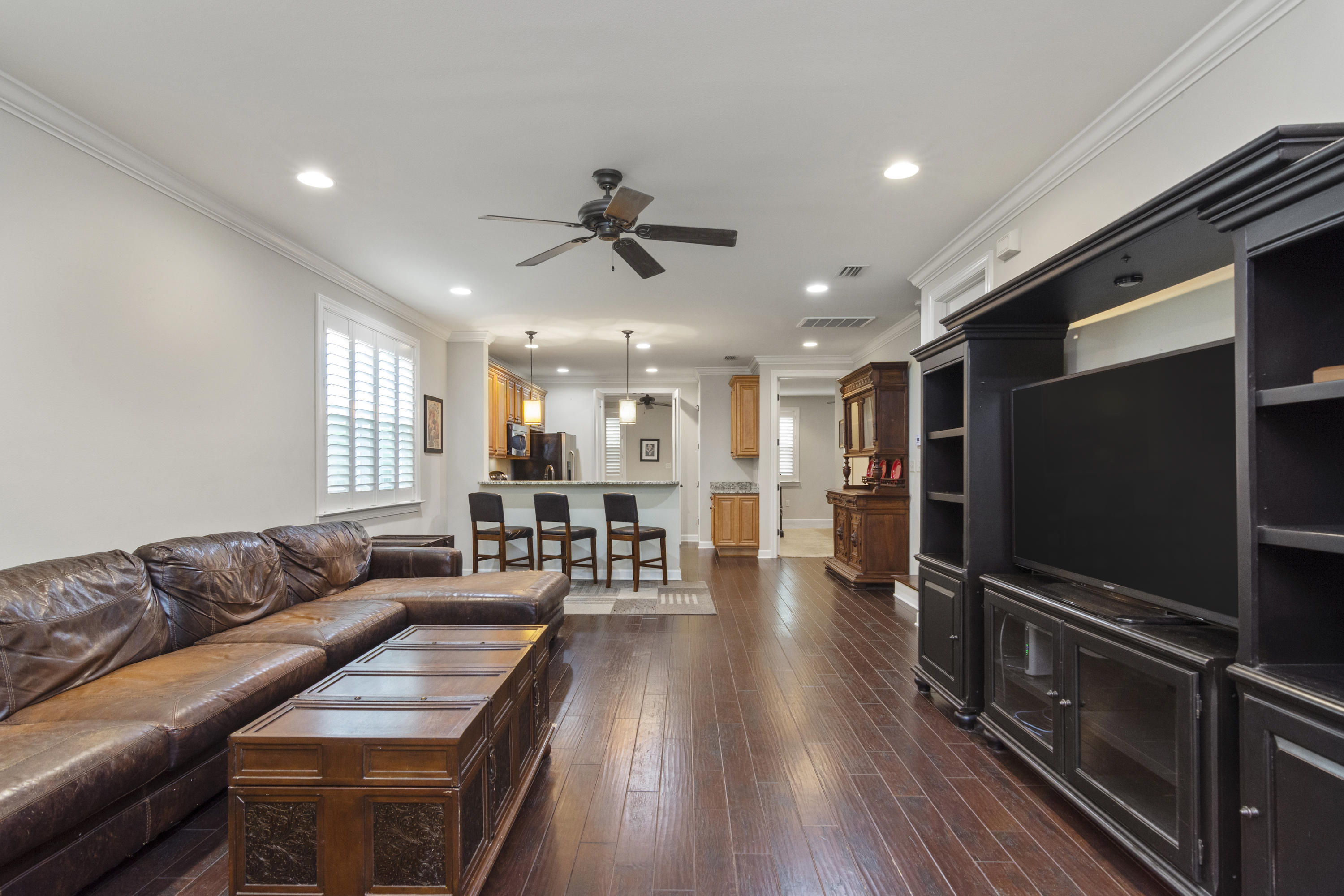 MARINA LANDING - Residential