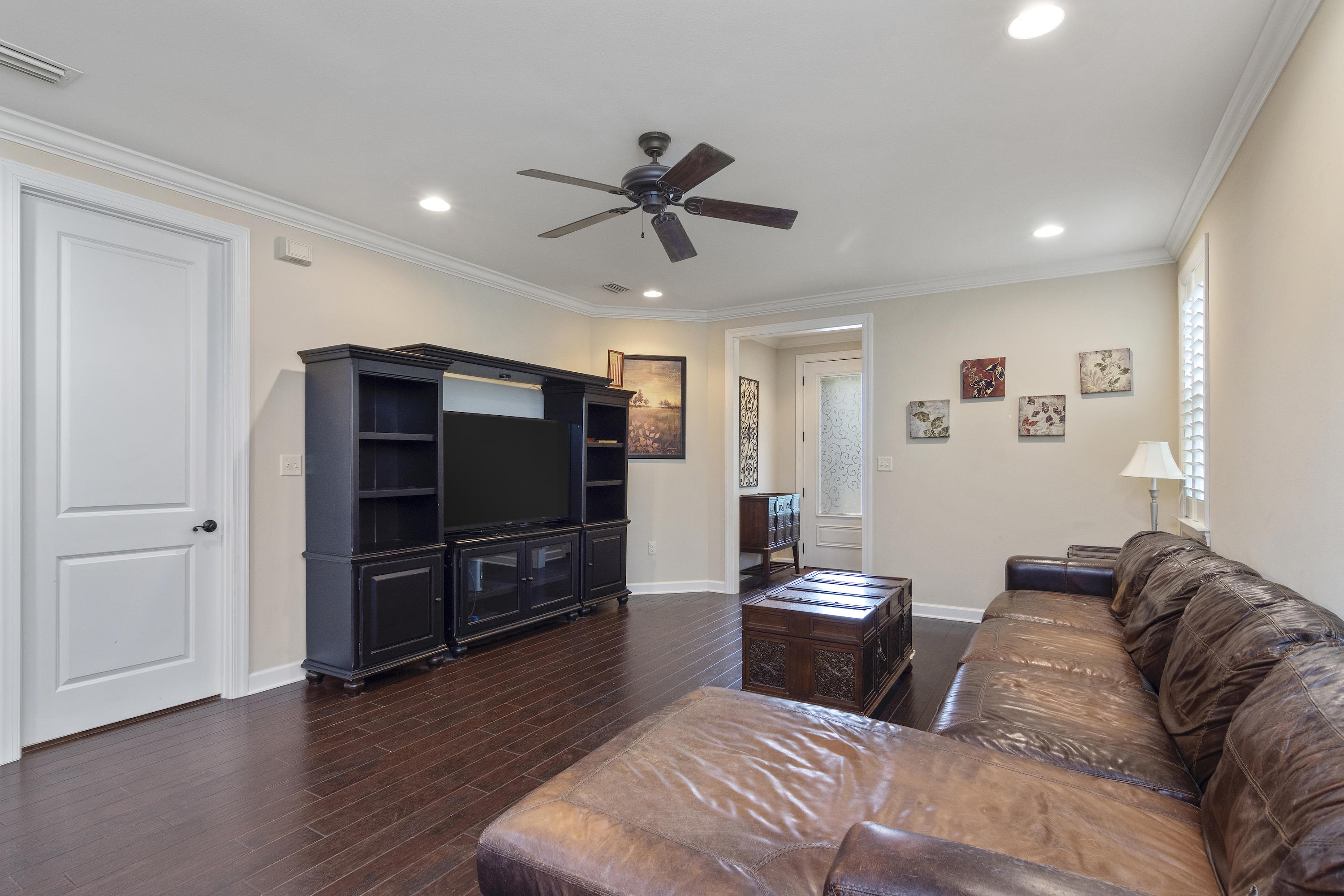 MARINA LANDING - Residential