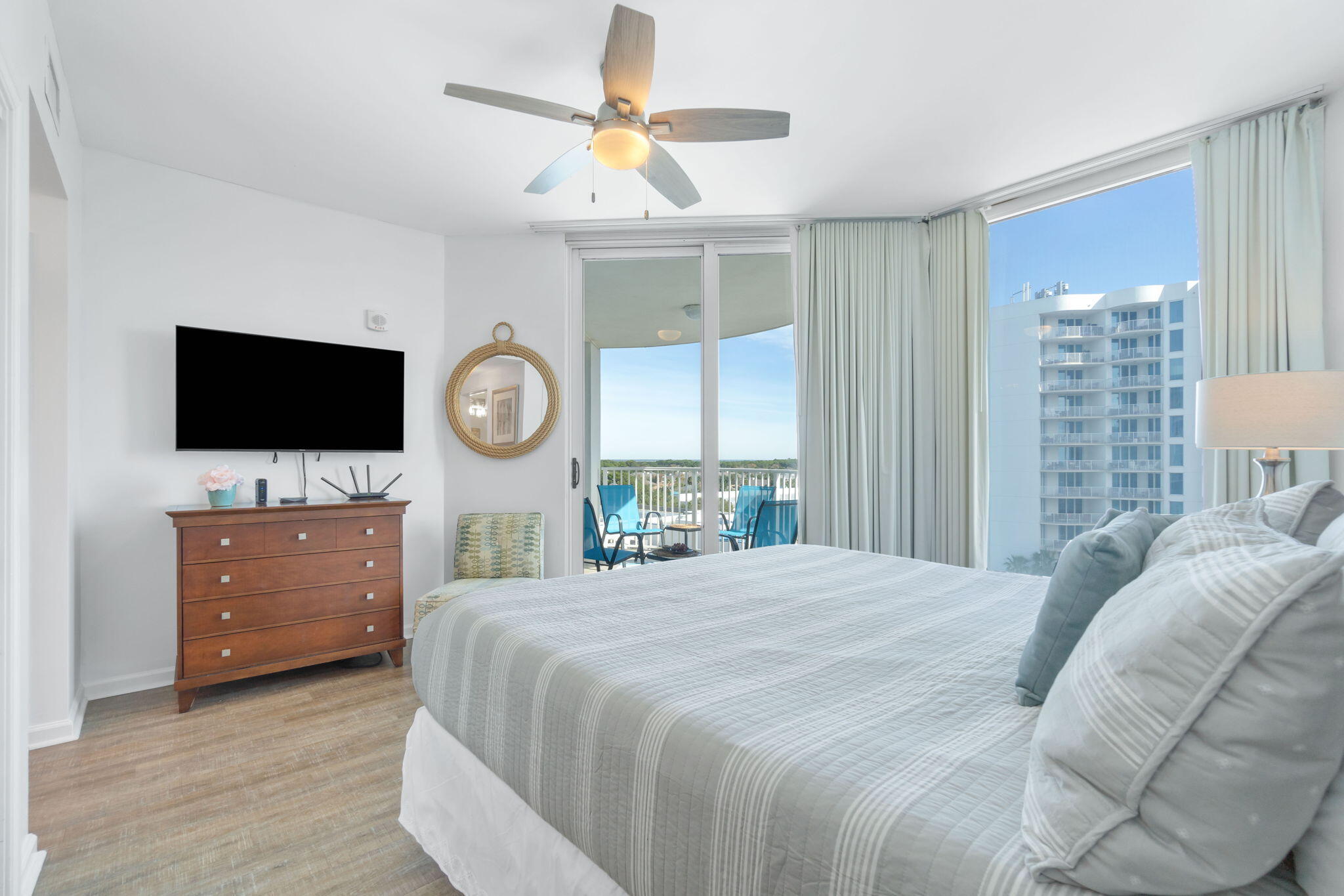 THE PALMS OF DESTIN - Residential Lease