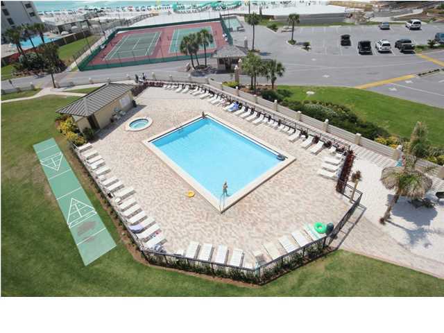 ISLANDER CONDO PH I - Residential