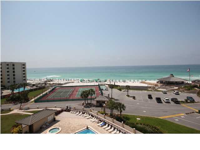 ISLANDER CONDO PH I - Residential