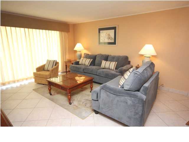 ISLANDER CONDO PH I - Residential