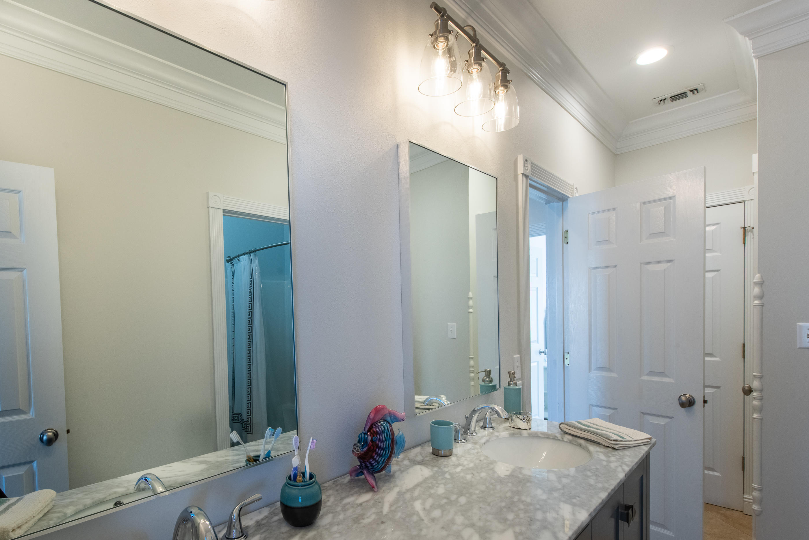 LAFITTE COVE - Residential