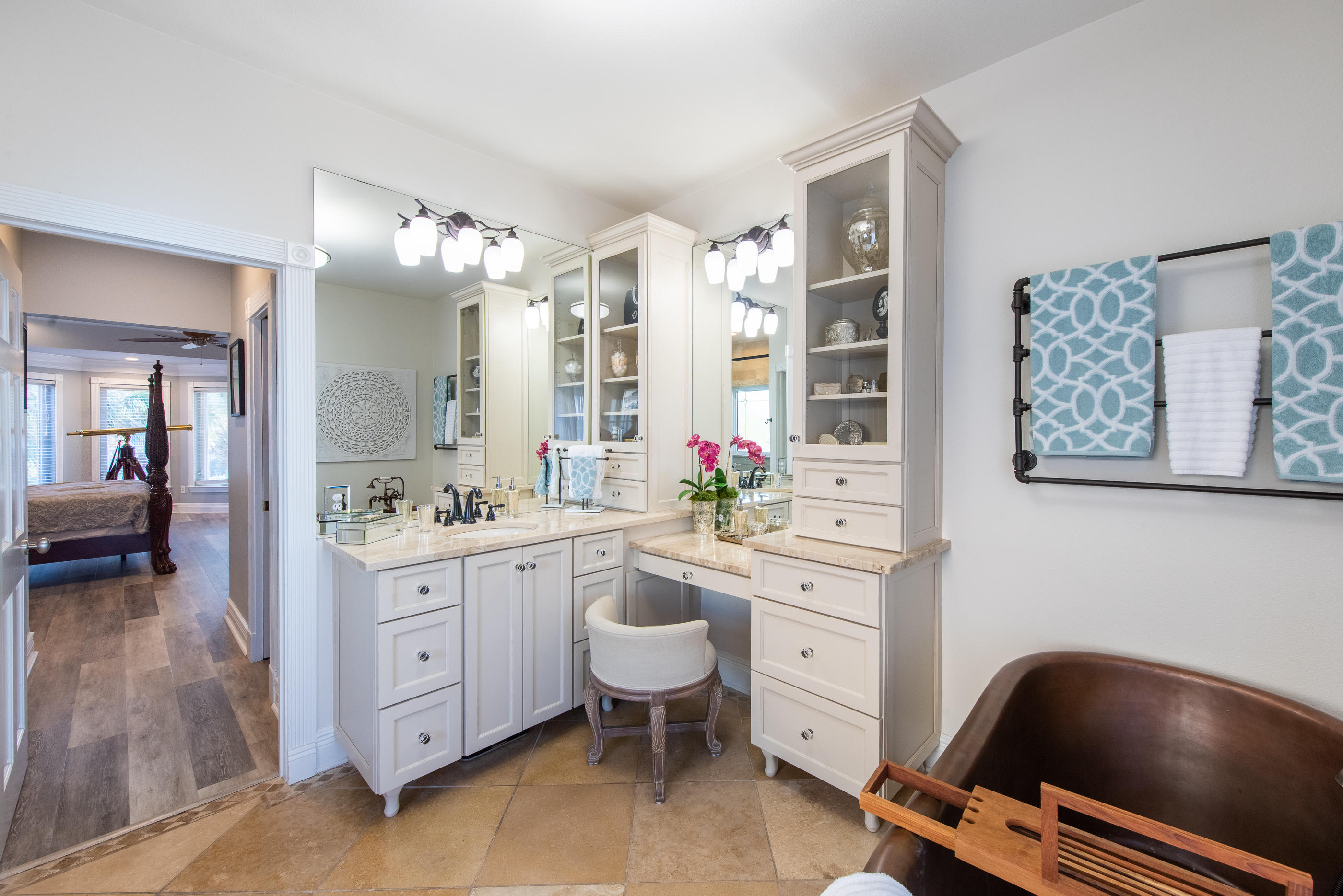 LAFITTE COVE - Residential