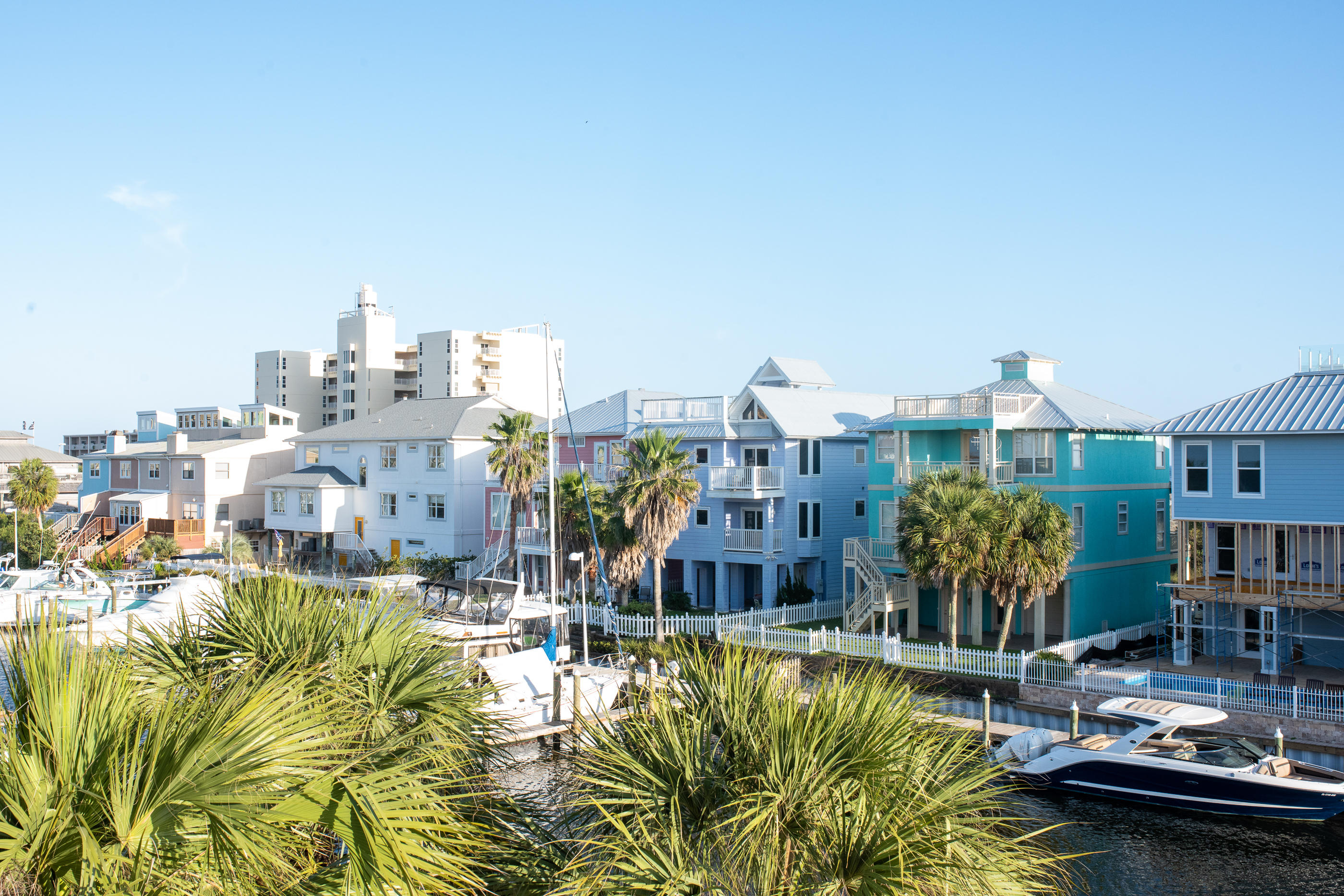LAFITTE COVE - Residential